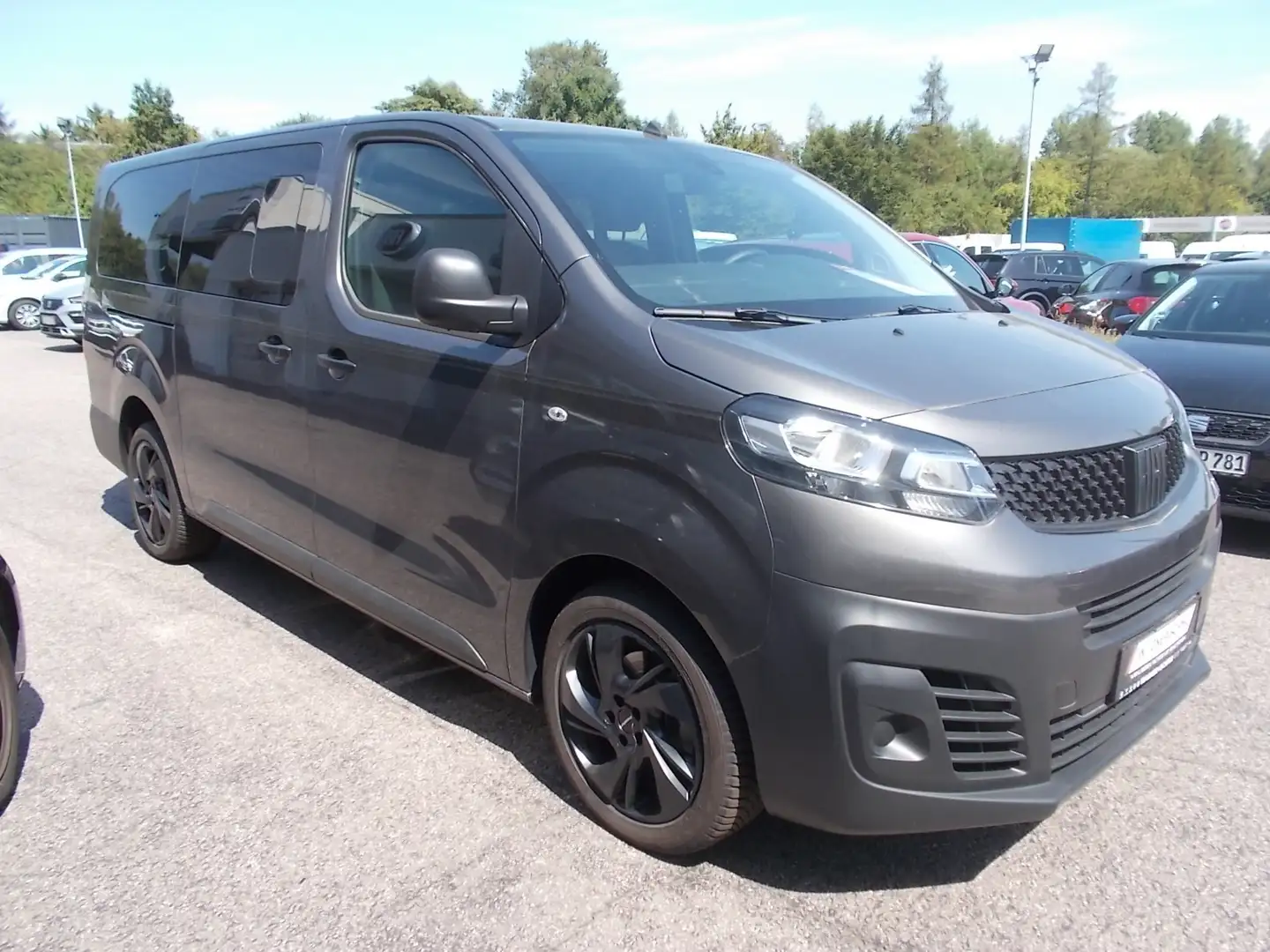 Fiat Scudo Kombi L3 2.0 Mjet Automatik + 8 Sitze AHK Gris - 1