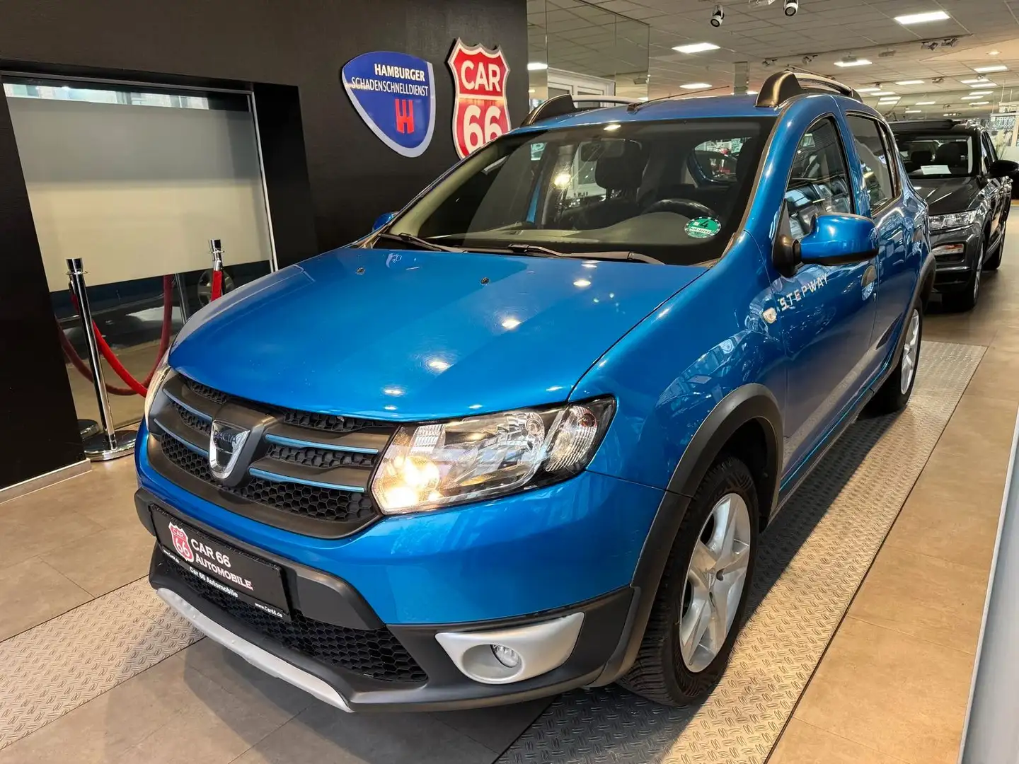 Dacia Sandero II Stepway Prestige Blau - 1