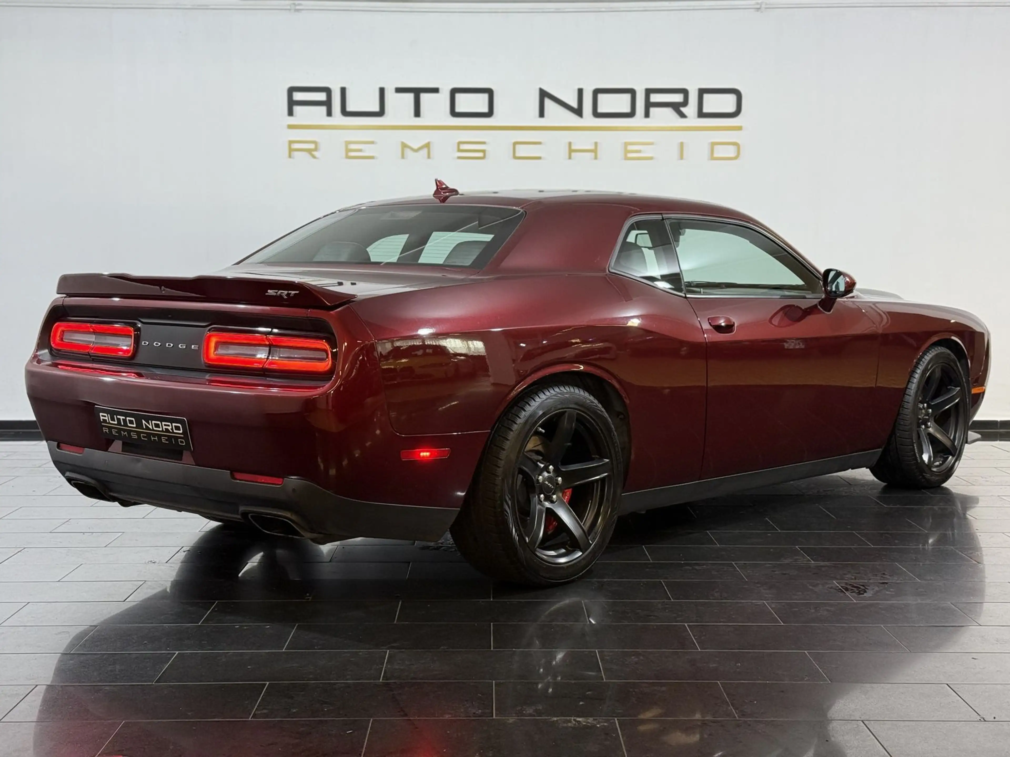 Dodge Challenger 6.4 Hemi *Kamera*Harman*Navi*Prins* — photo 7