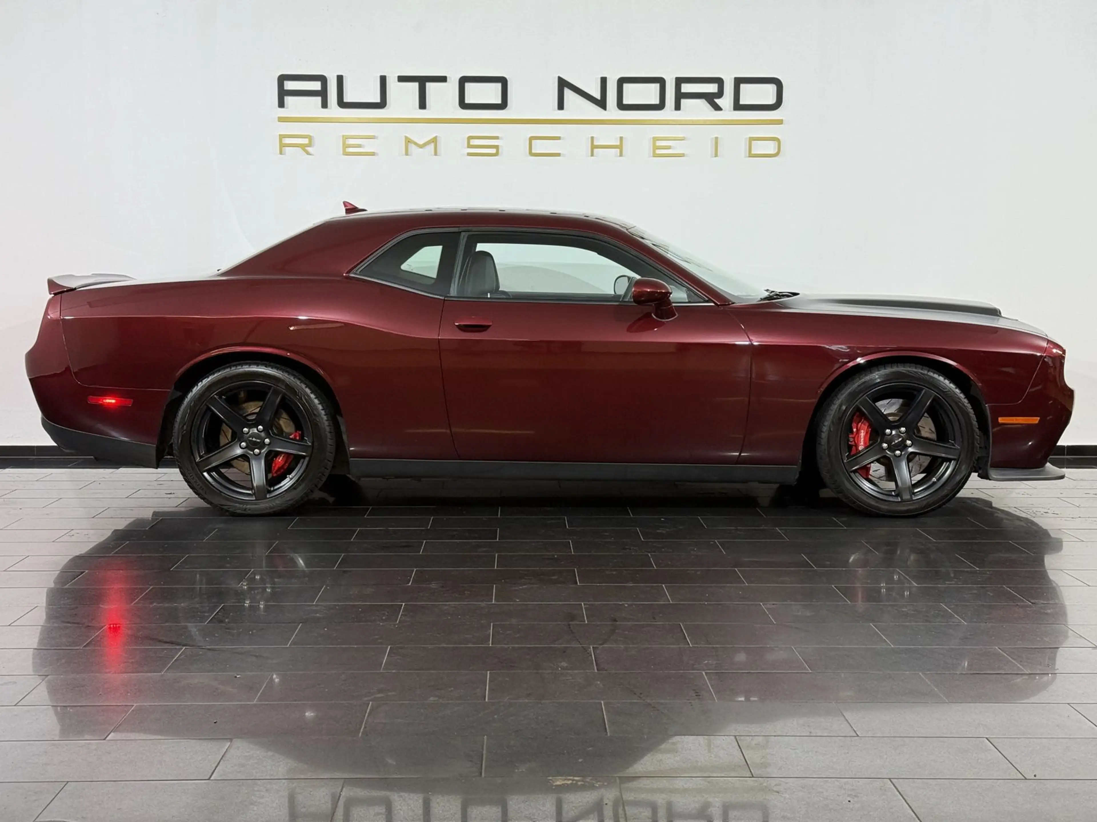 Dodge Challenger 6.4 Hemi *Kamera*Harman*Navi*Prins* — photo 5