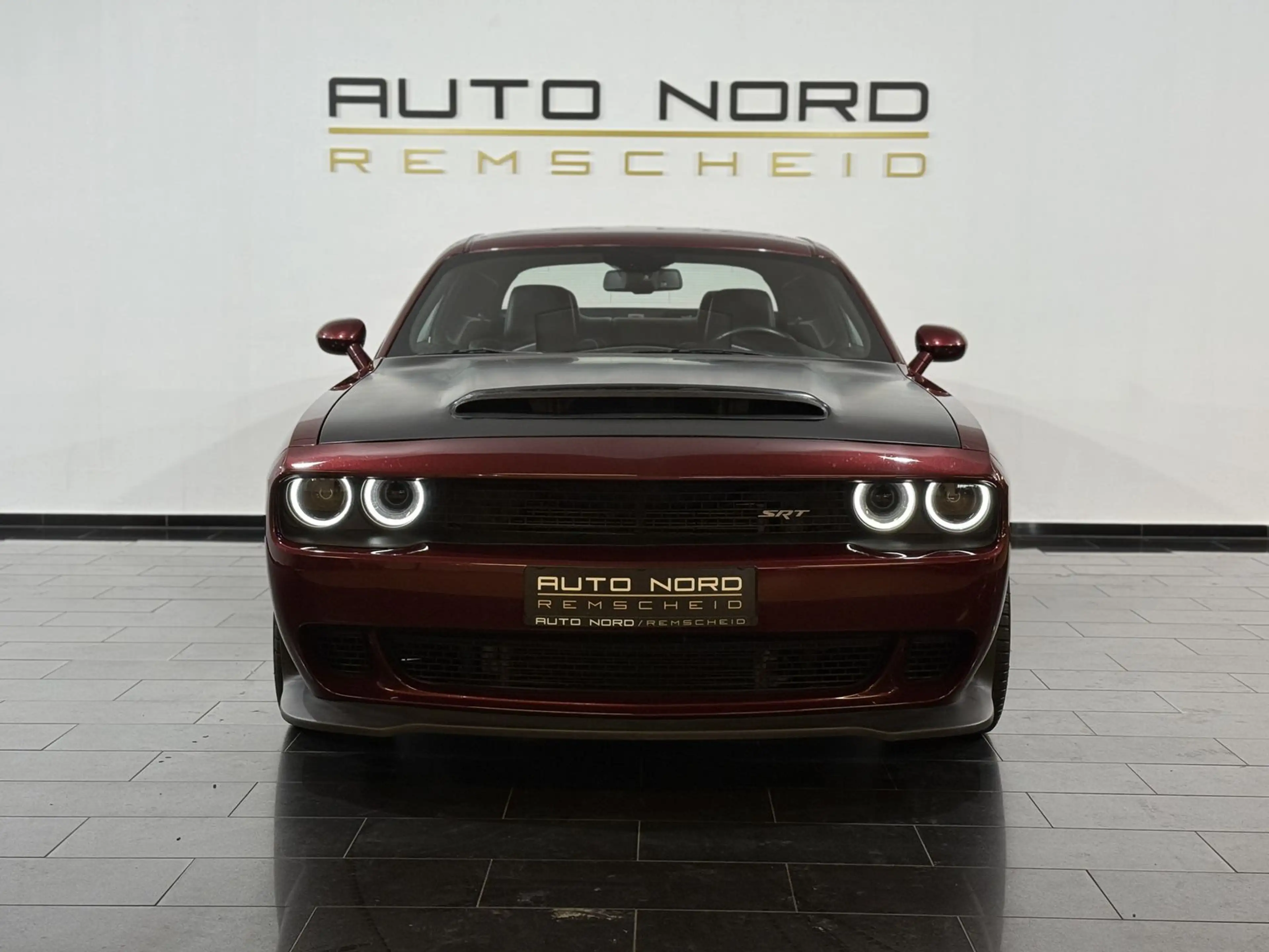 Dodge Challenger 6.4 Hemi *Kamera*Harman*Navi*Prins* — photo 2