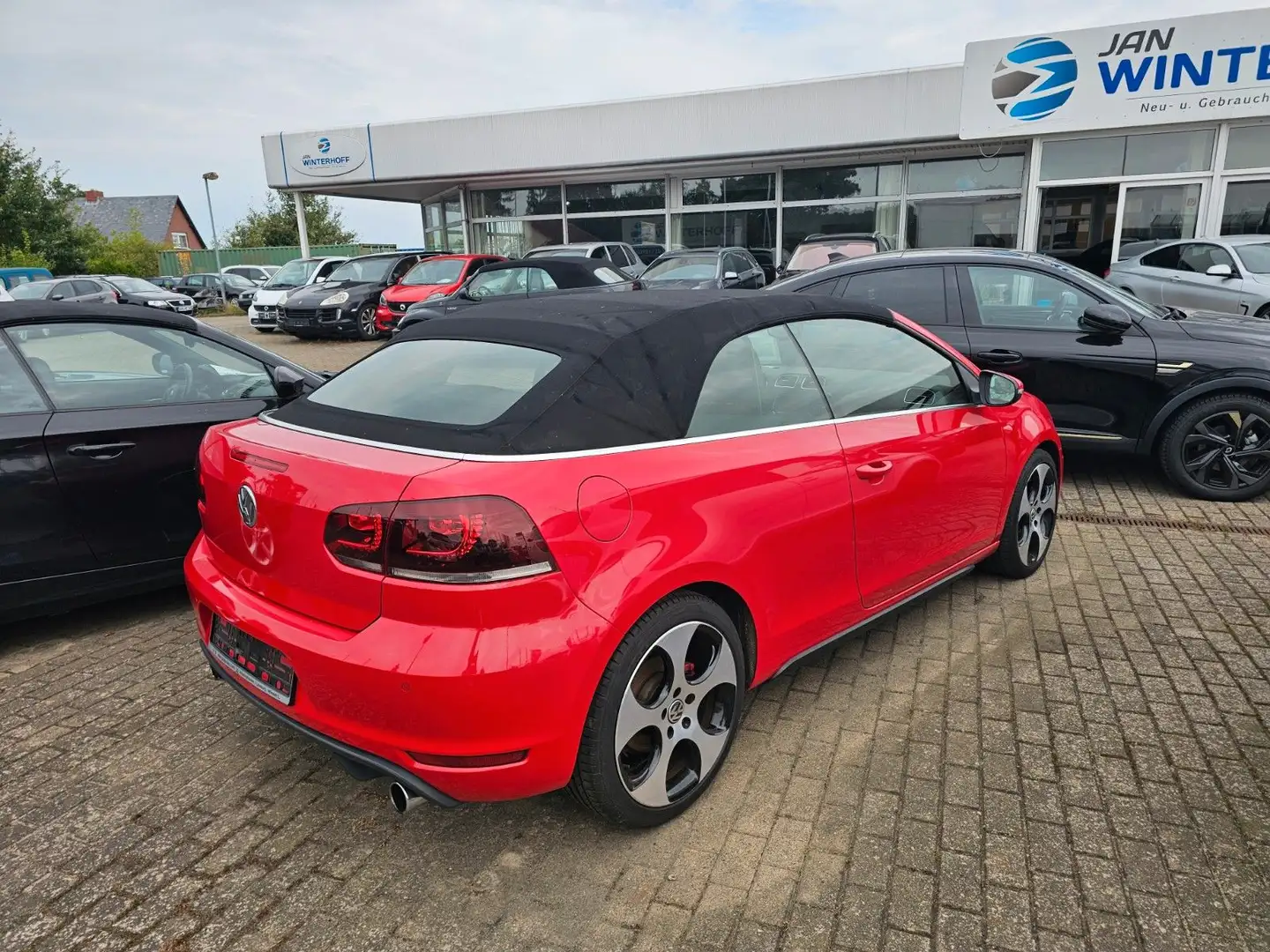 Volkswagen Golf GTI Cabriolet 2.0 TSI DSG XENON NAVI LEDER Rot - 2