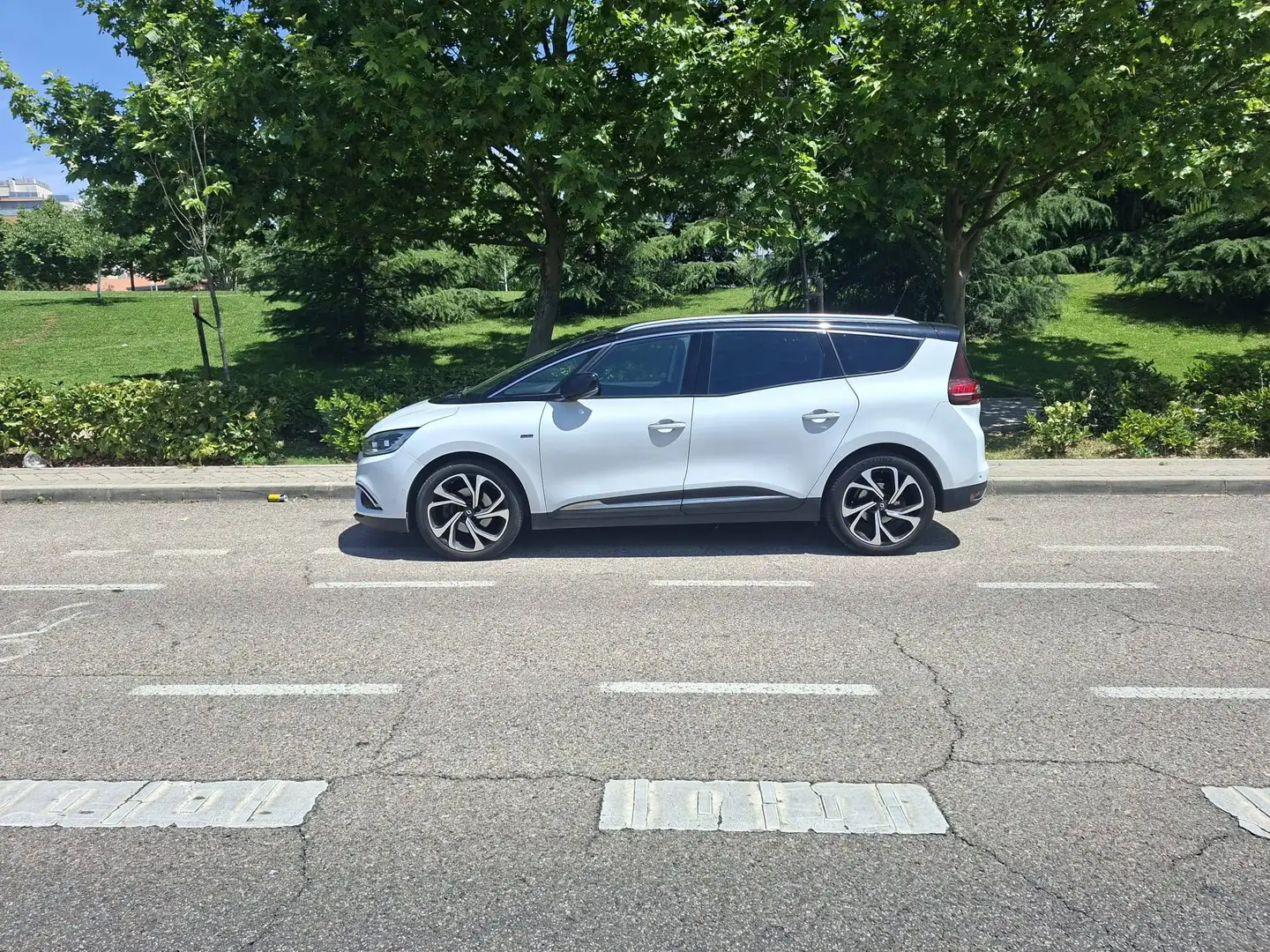 Renault Grand Scenic Grand Scénic 2.0dCi Bose Edition Aut. 7pl. Bose Edition Blanco - 1