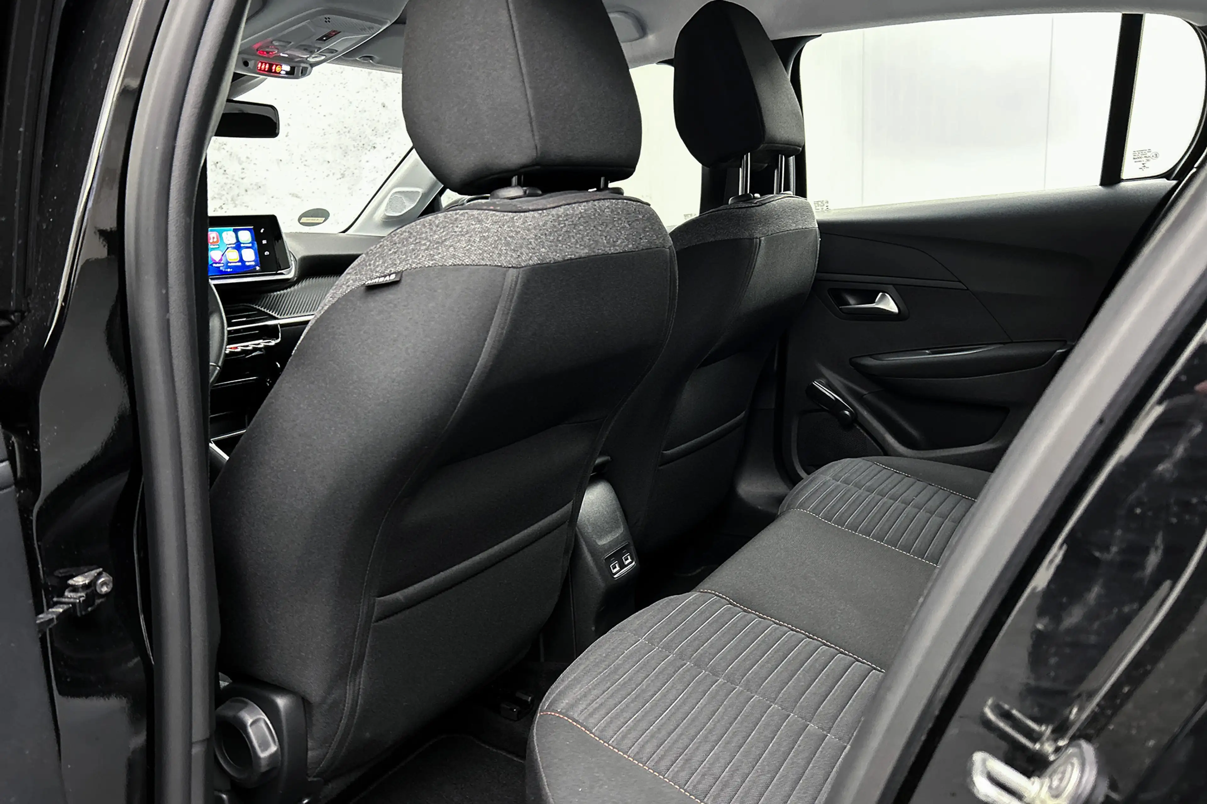 Peugeot e-208 EV Active 50 kWh | Apple Carplay | Cruise control — photo 13