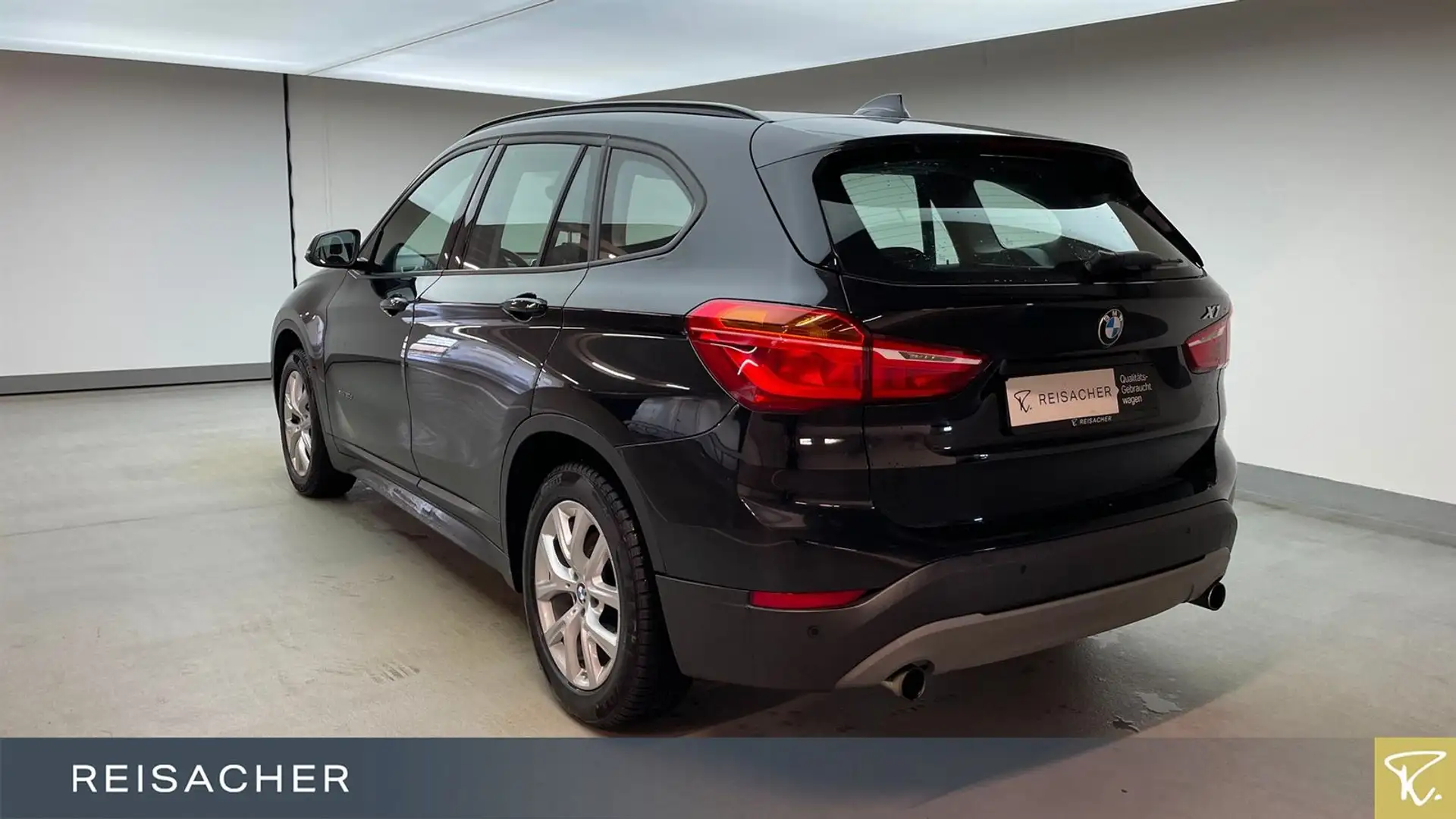 BMW X1 xDrive 20dA Advantage Navi LED PA Tempomat Schwarz - 2