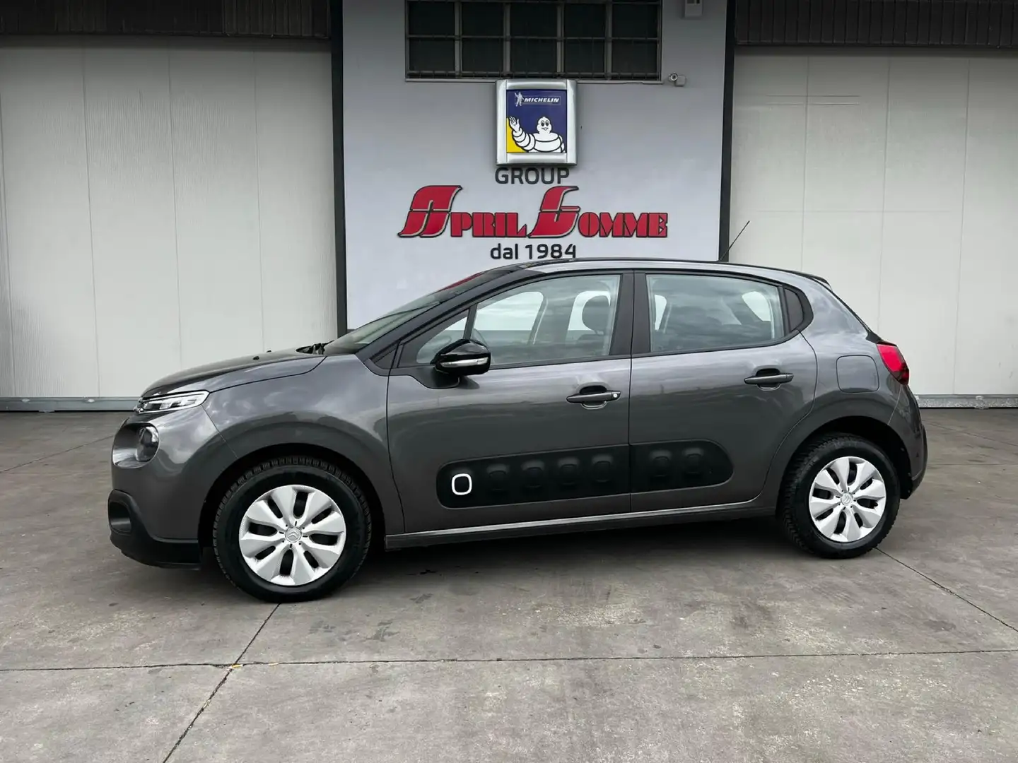 Citroen C3 1.5 bluehdi Shine s&s 100cv 6m Grigio - 2