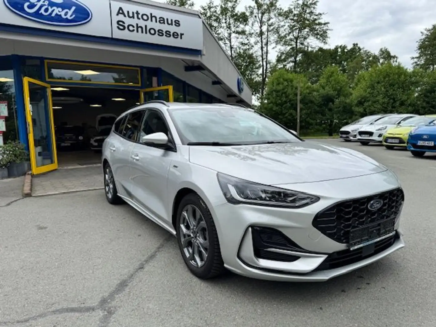 Ford Focus Turnier 1.0 ST-LINE X, PDC+Kamera Klima Sync4 ACC Silber - 1