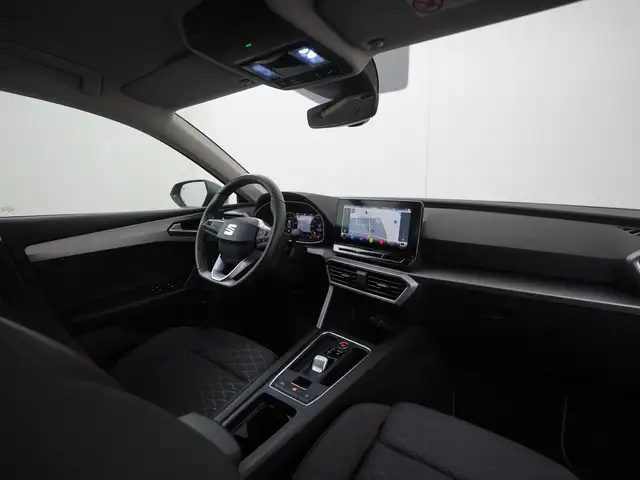 Seat Leon view 2