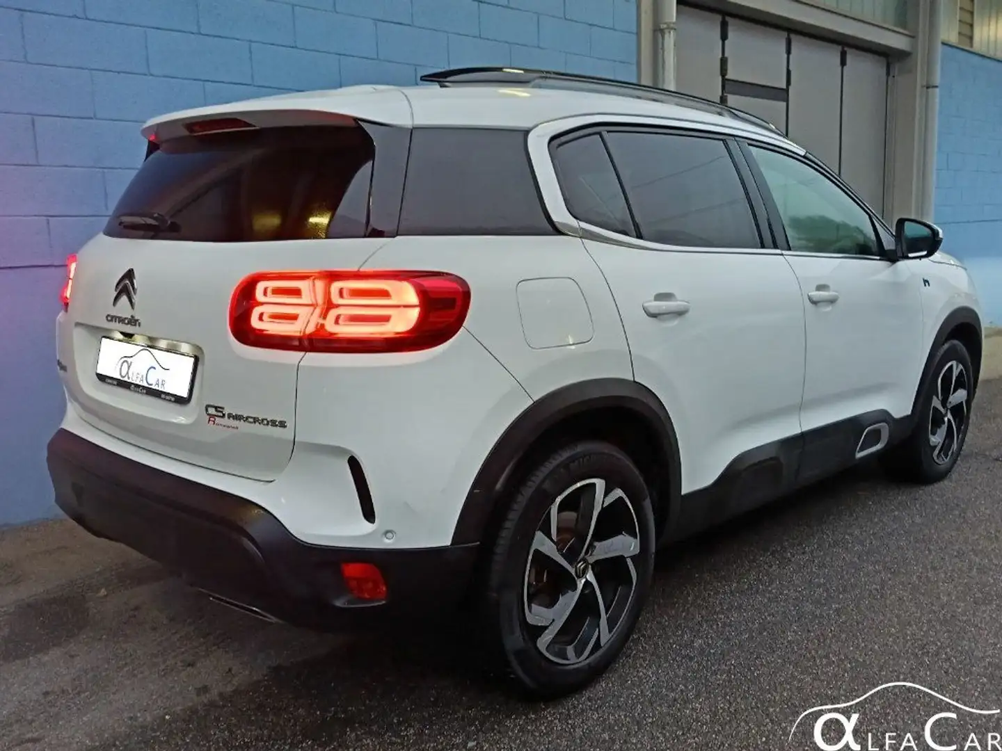 Citroen C5 Aircross Hybrid 225 e-EAT8 Shine Bianco - 2