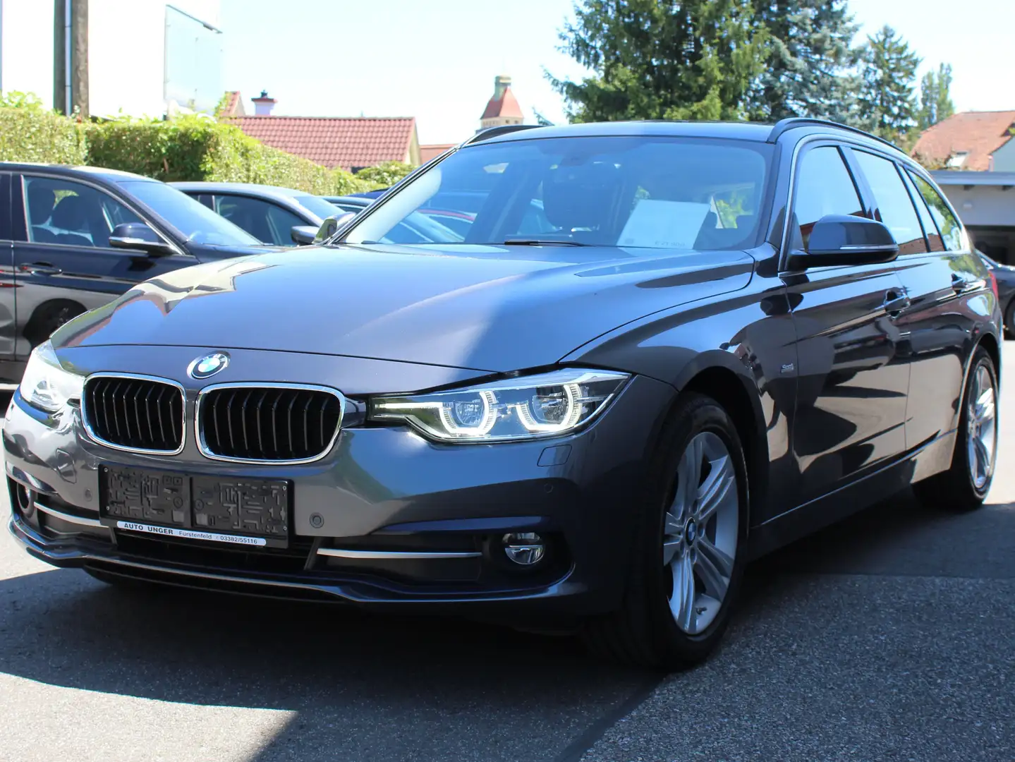BMW 318 318 d Sport Line Aut F31 LCI Nur 74500 Km 1Besitz! Gris - 1