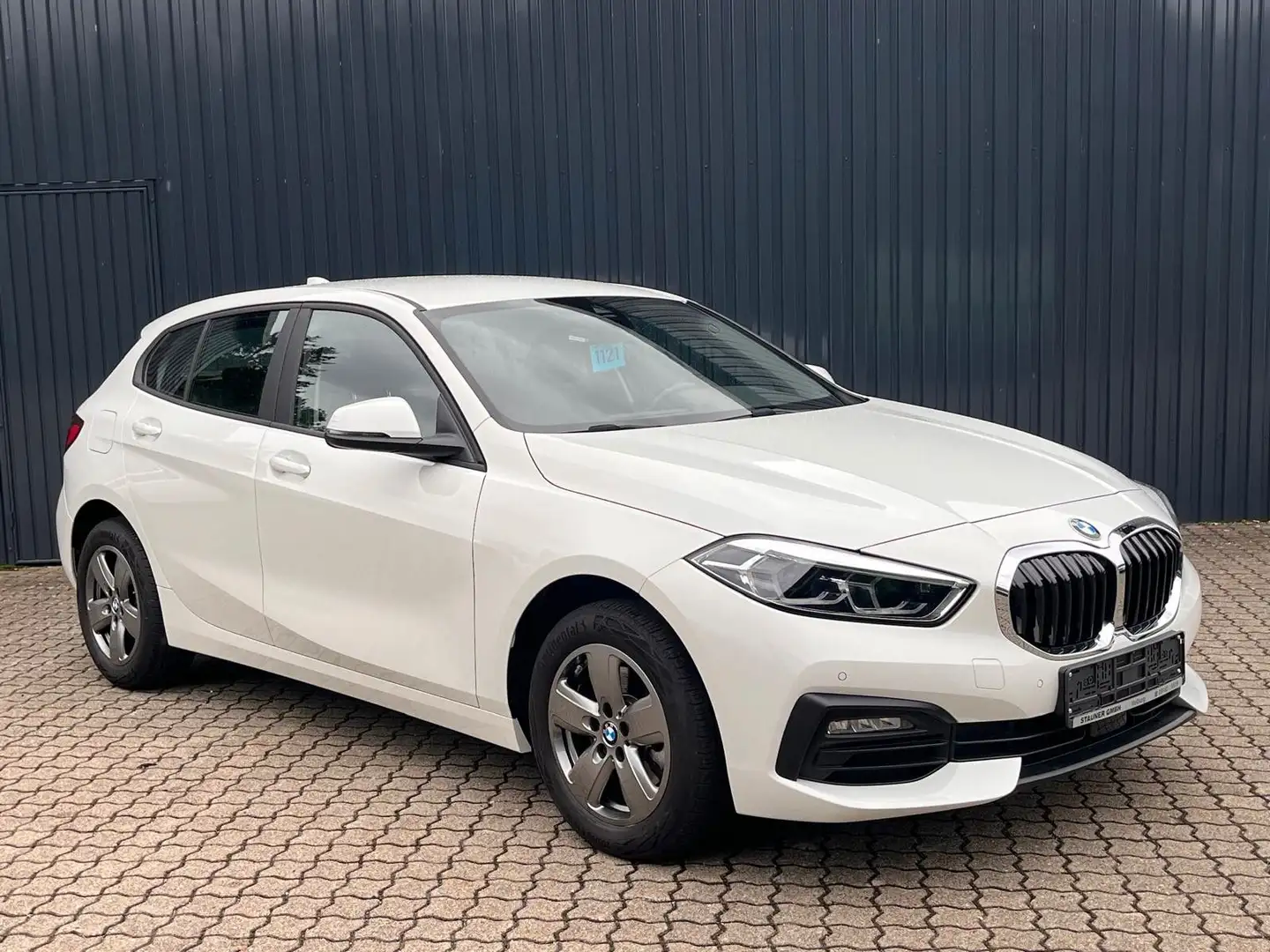 BMW 118 i 5-Türer/ Komfortzugang/Lenkradheiz/AdapLED Weiß - 2