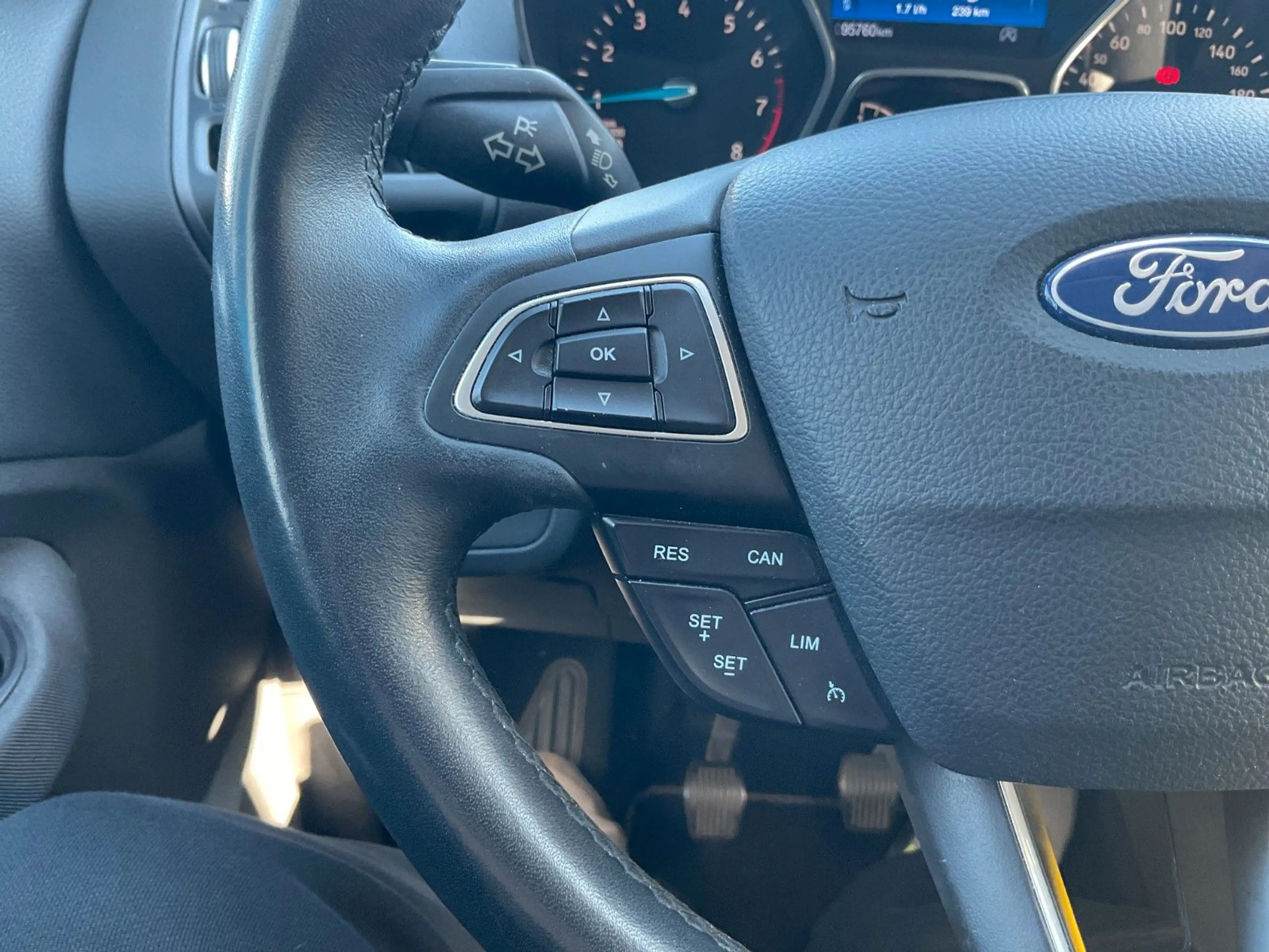 Ford C-Max 1.5 Navi Klima Kamera Tempomat — photo 12