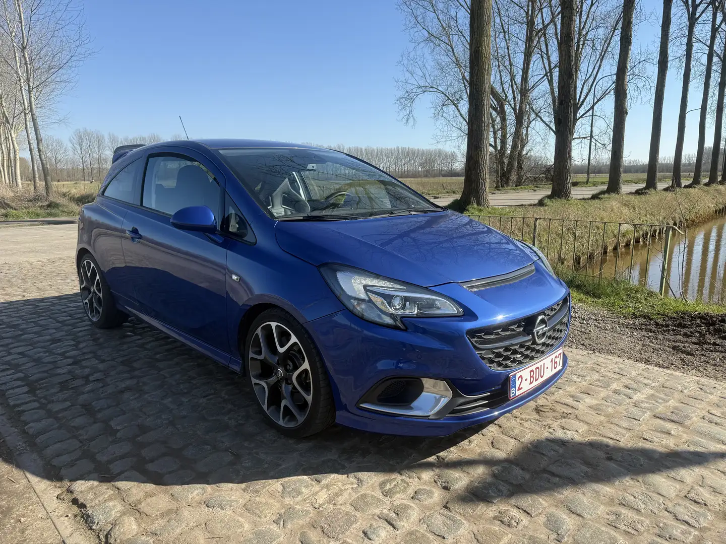 Opel Corsa 1.6 Turbo OPC Bleu - 2