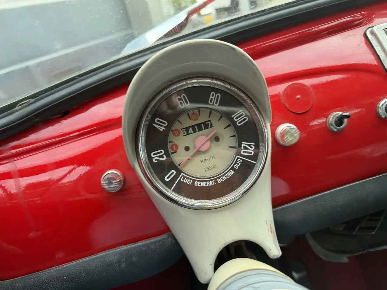Fiat 500 F uit 1971 is een echte klassieker en een heer, foto 11