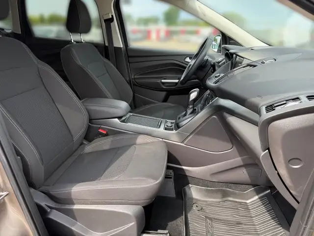 Ford Kuga view 10