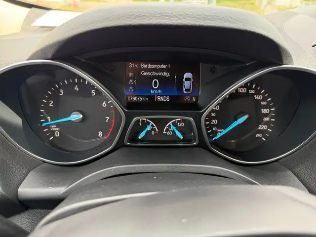 Ford Kuga view 12
