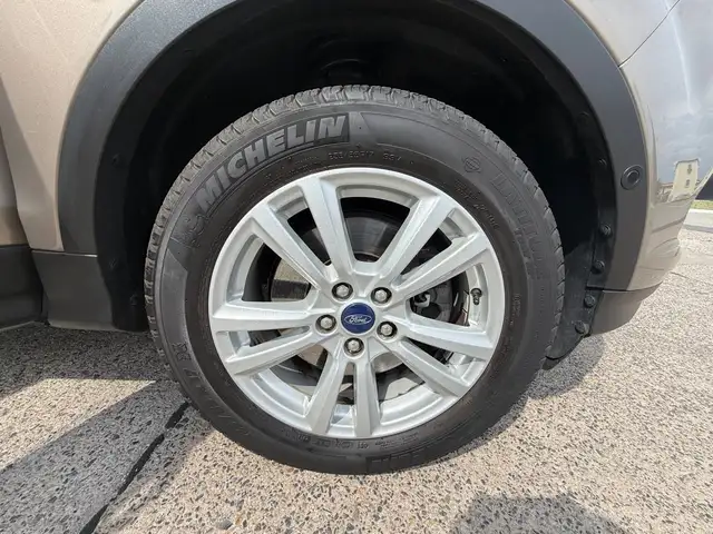 Ford Kuga view 15