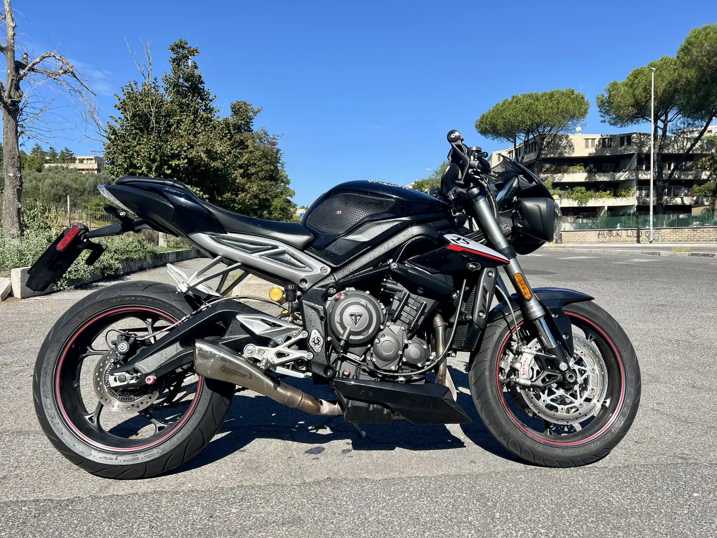 Triumph Street Triple 765 RS - 2