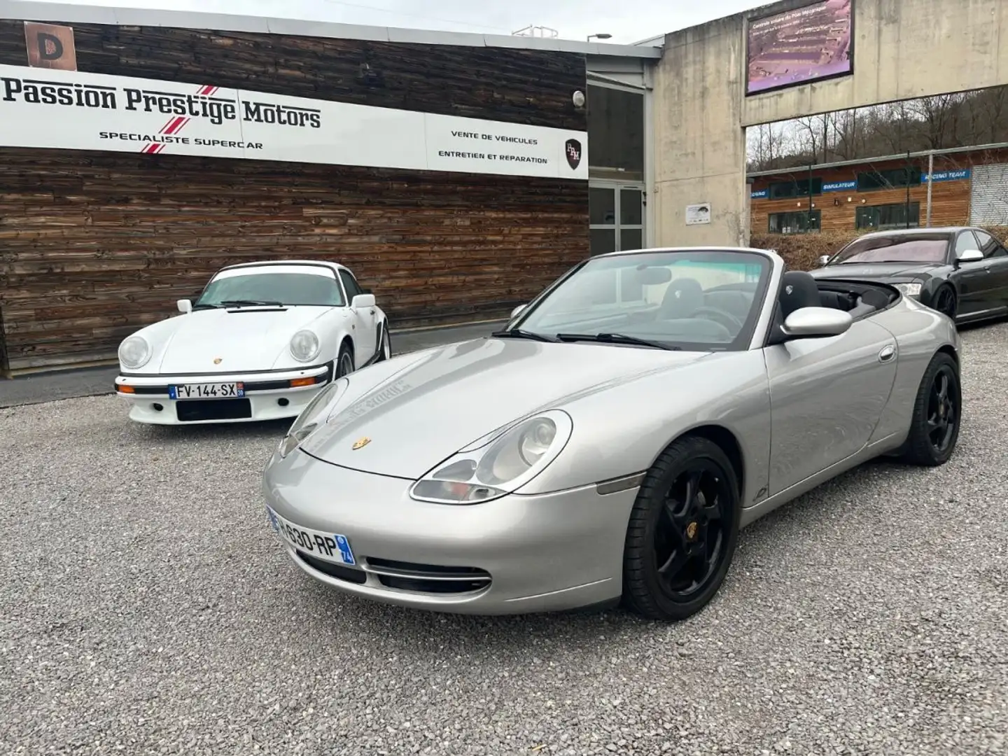 Porsche 996 996 3.4L Cabriolet Carrera 4 BV6 Grau - 1