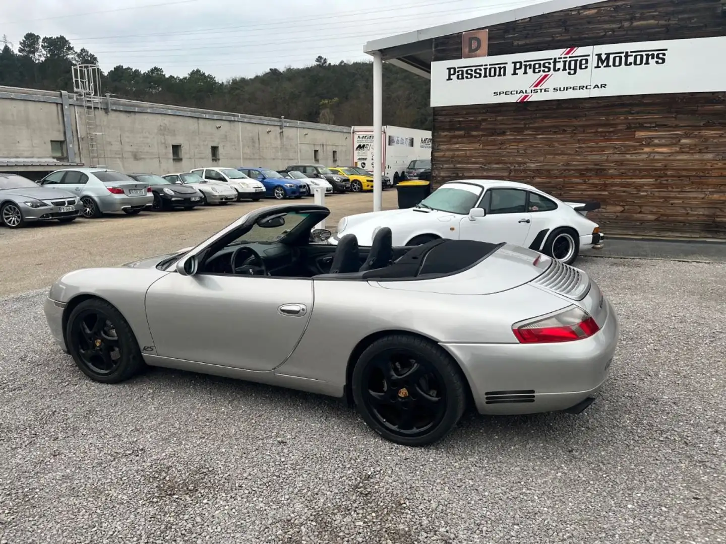 Porsche 996 996 3.4L Cabriolet Carrera 4 BV6 Grau - 2