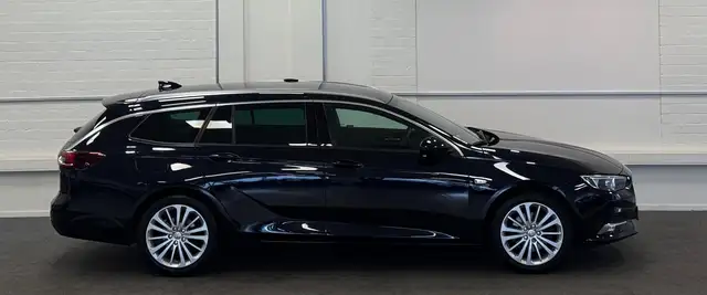 Opel Insignia view 5