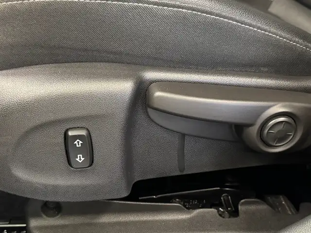 Opel Insignia view 11