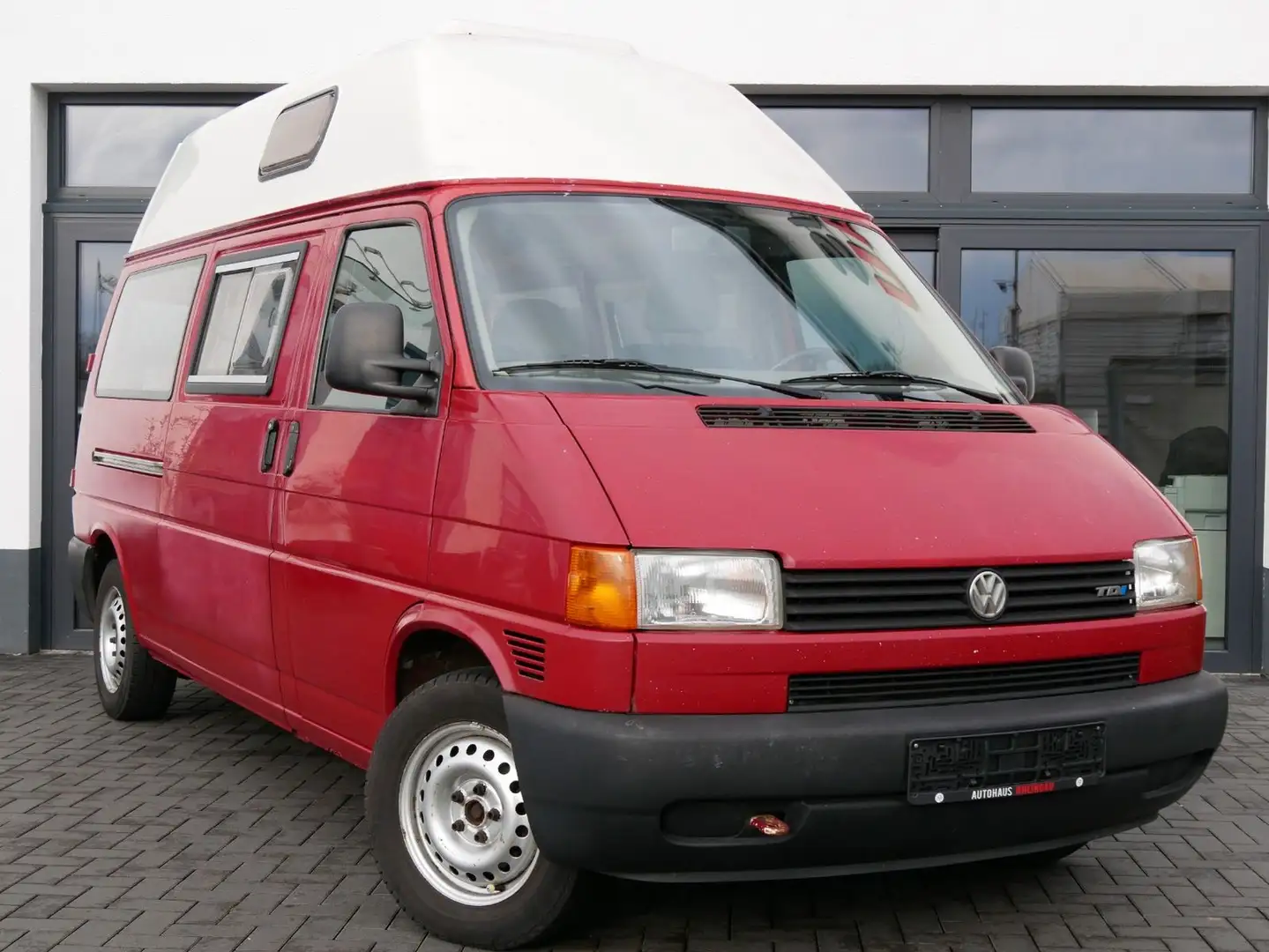 Volkswagen T4 *Wohnwagen Umbau*7-Sitzer* Rot - 2