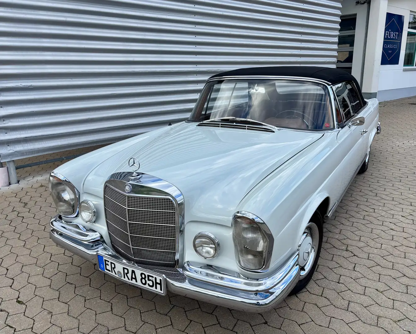 Mercedes-Benz S 250 SE / C W111 Cabriolet Hochkühler Weiß - 2