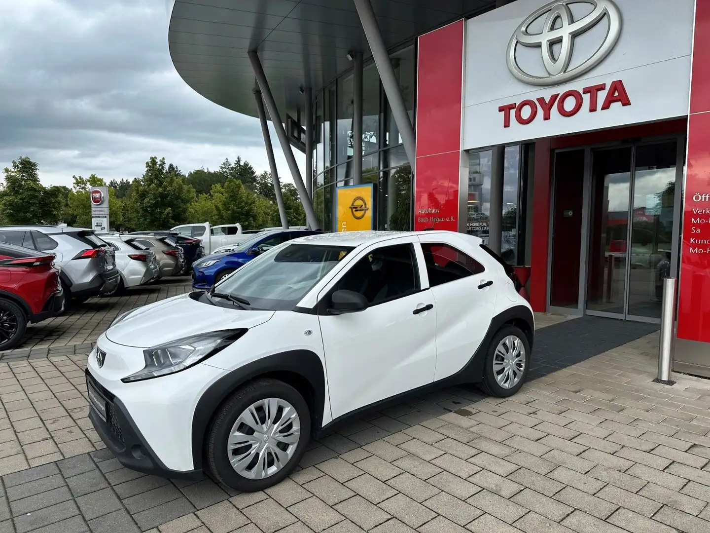 Toyota Aygo X Basis, TOYOTA TOUCH MEDIA, ***8.990 KM*** Weiß - 2