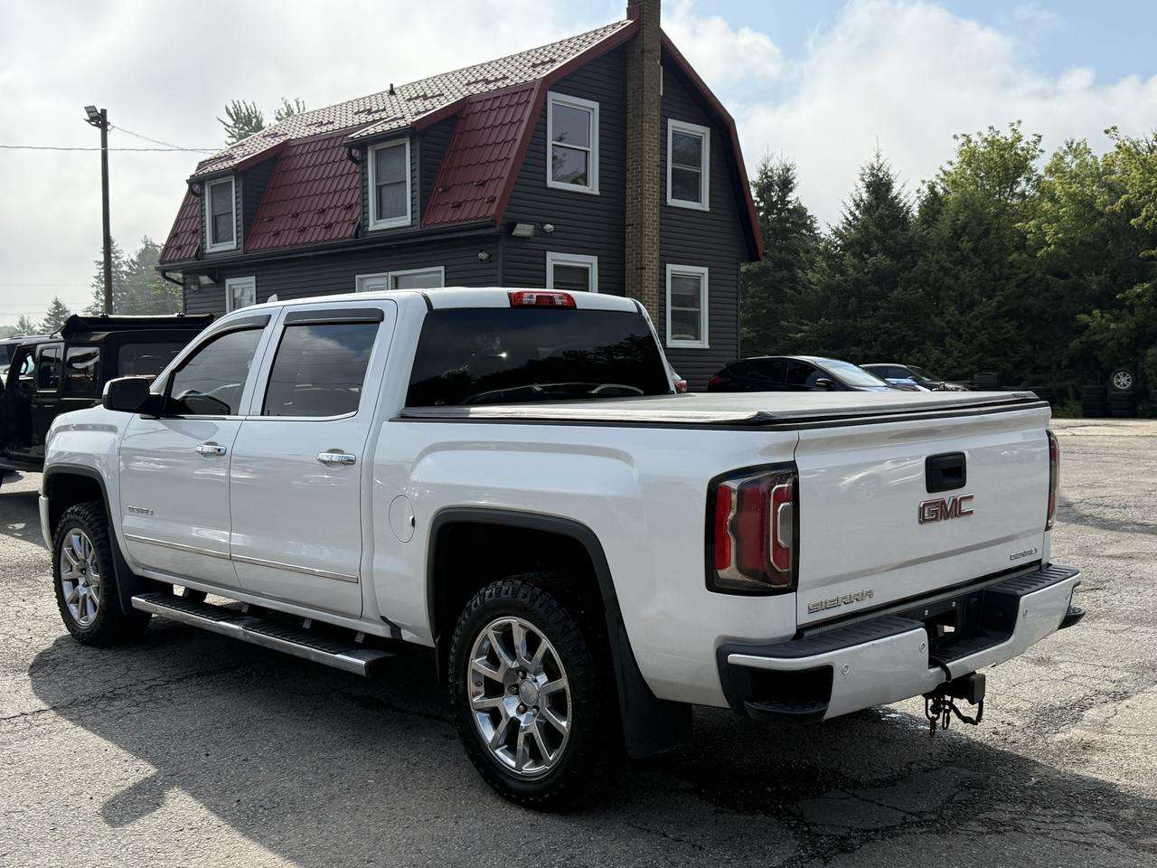 2017 GMC Sierra 1500 4WD CREW CAB 143.5 DENALI — снимка 1