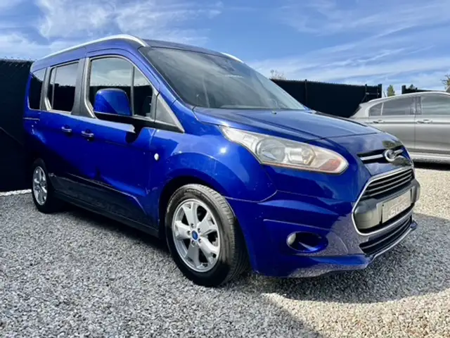 Ford Tourneo Connect view 5