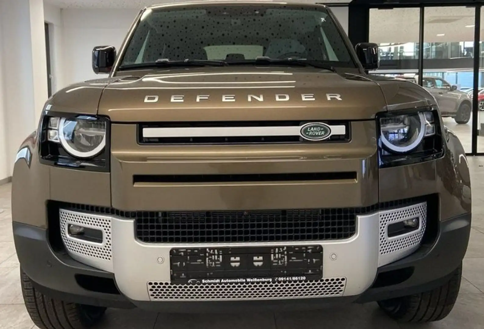 Land Rover Defender 110 3.0D l6 MHEV S AWD Aut. 250 Marrón - 2