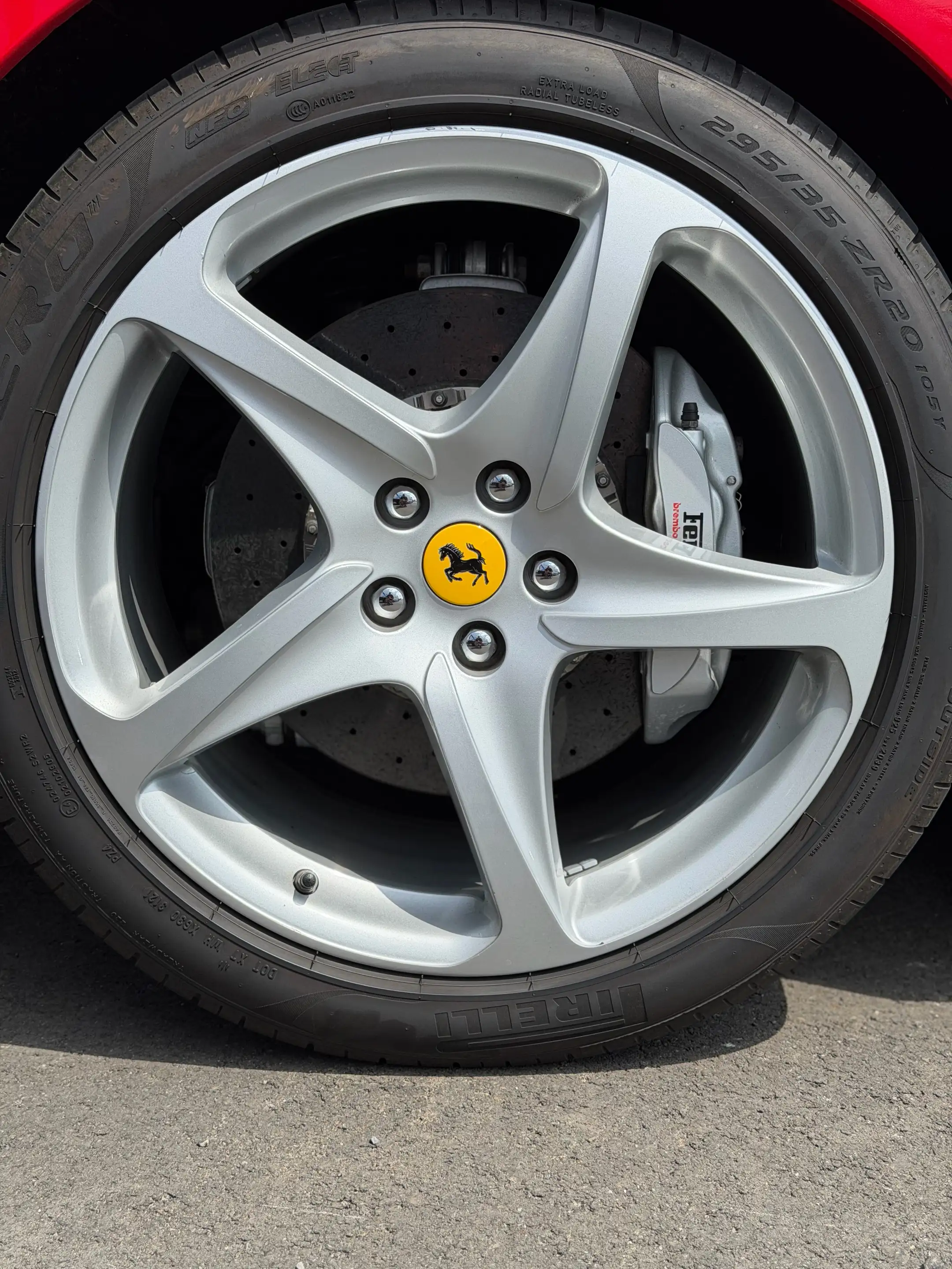 Ferrari FF 6.3 V12 — photo 8