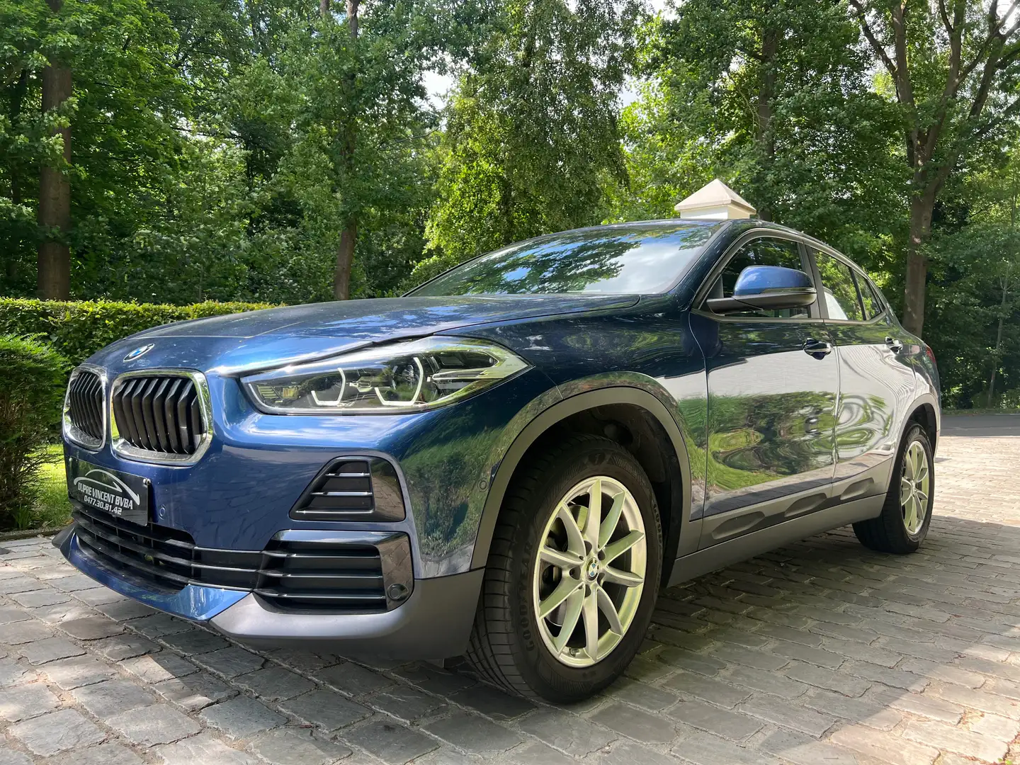 BMW X2 1.5i sDrive18 Bleu - 1