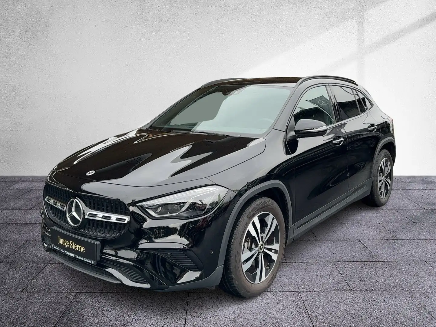 Mercedes-Benz GLA 180 Progressive LED RKam Navi Shz Noir - 2
