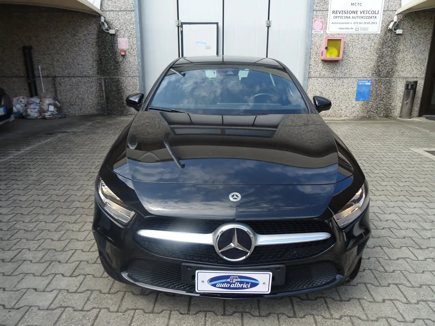Mercedes-Benz A 160 1.3 109 CV BUSINESS Noir - 2