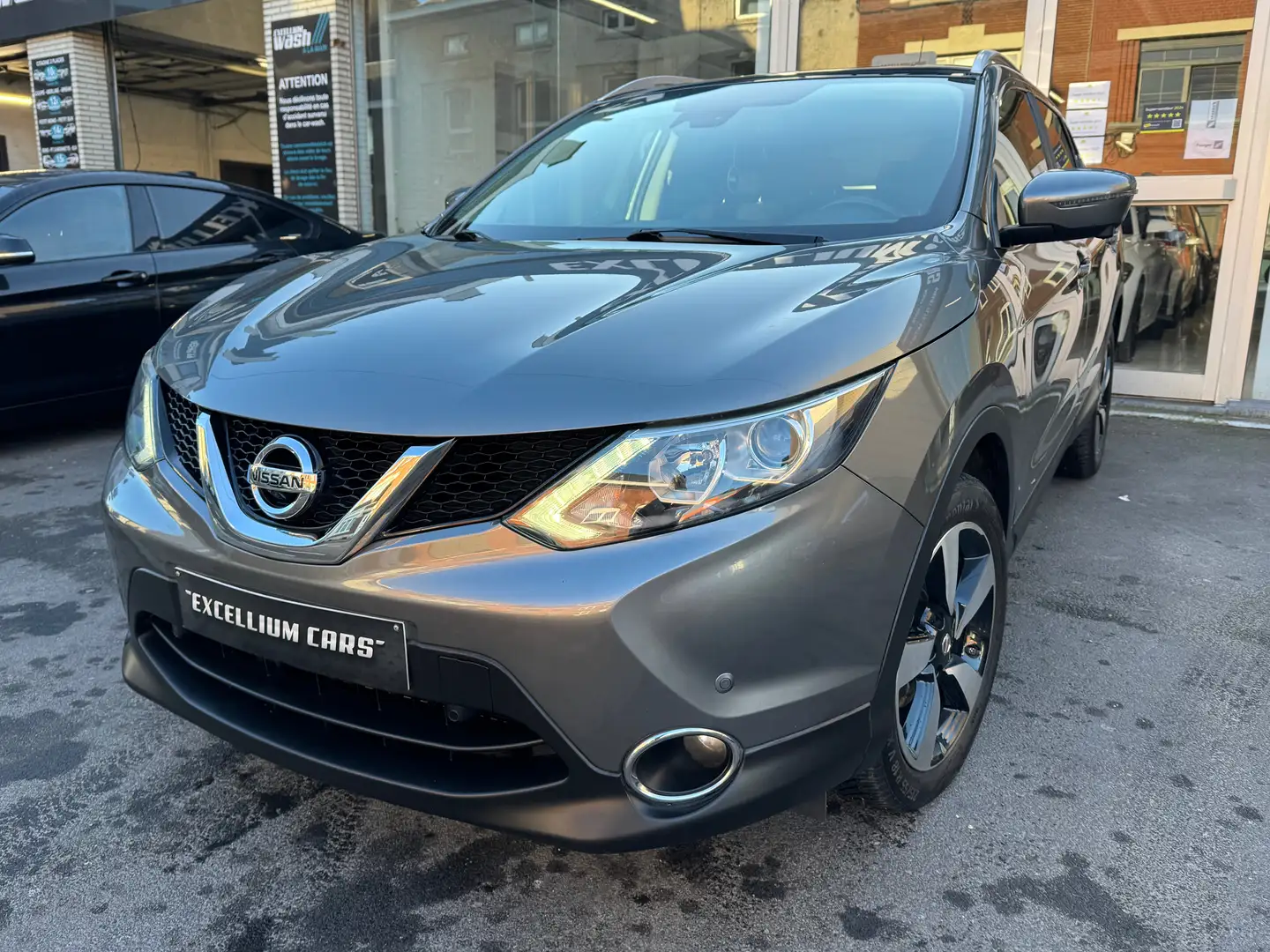 Nissan Qashqai 1.5 dCi 2WD Toit Pano Camera 360 Gps Led Carnet Gris - 1