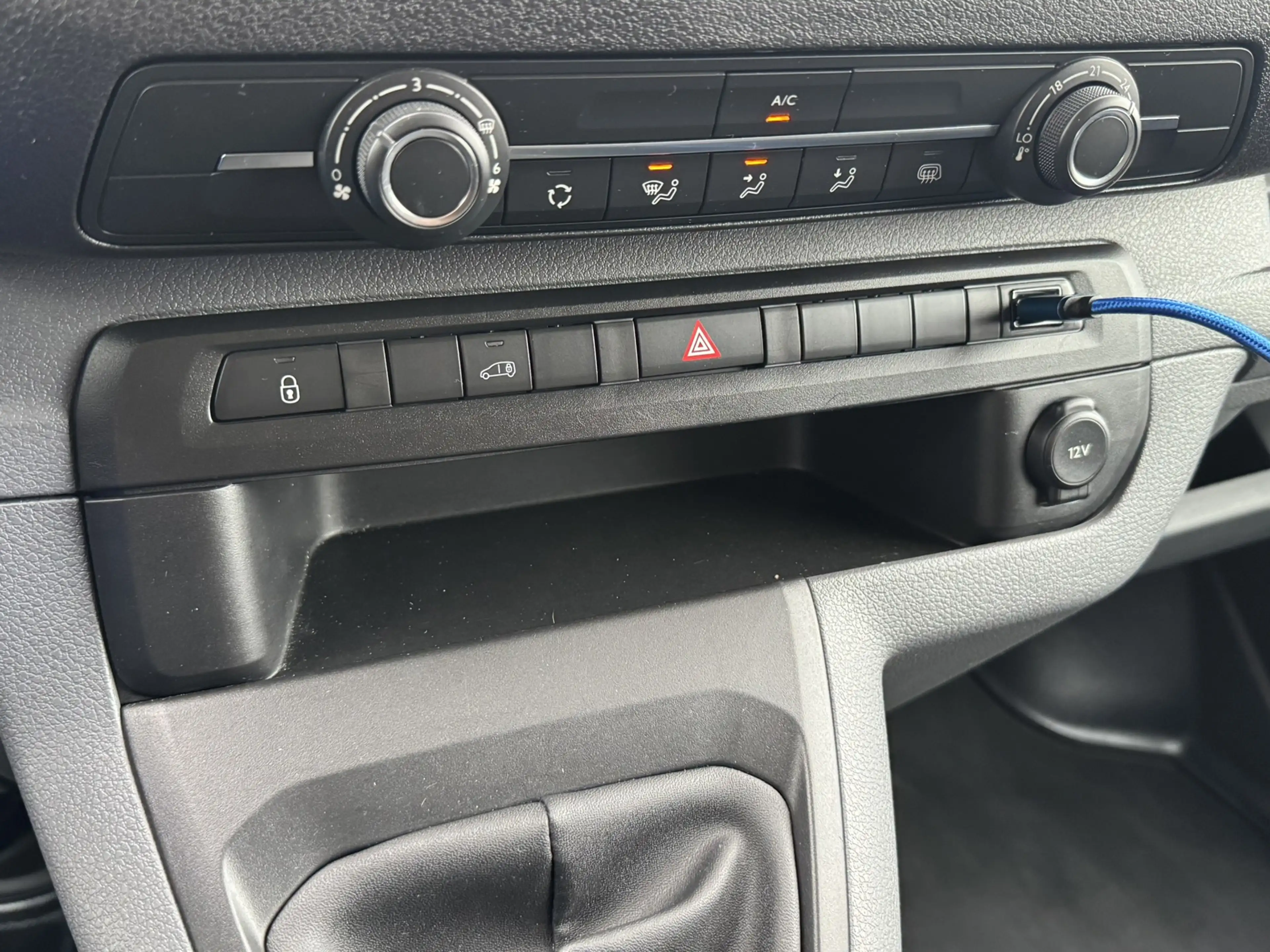 Citroen Jumpy 2.0 BlueHDI 120 M Club Trekhaak Navigatie Airco Ca — photo 39