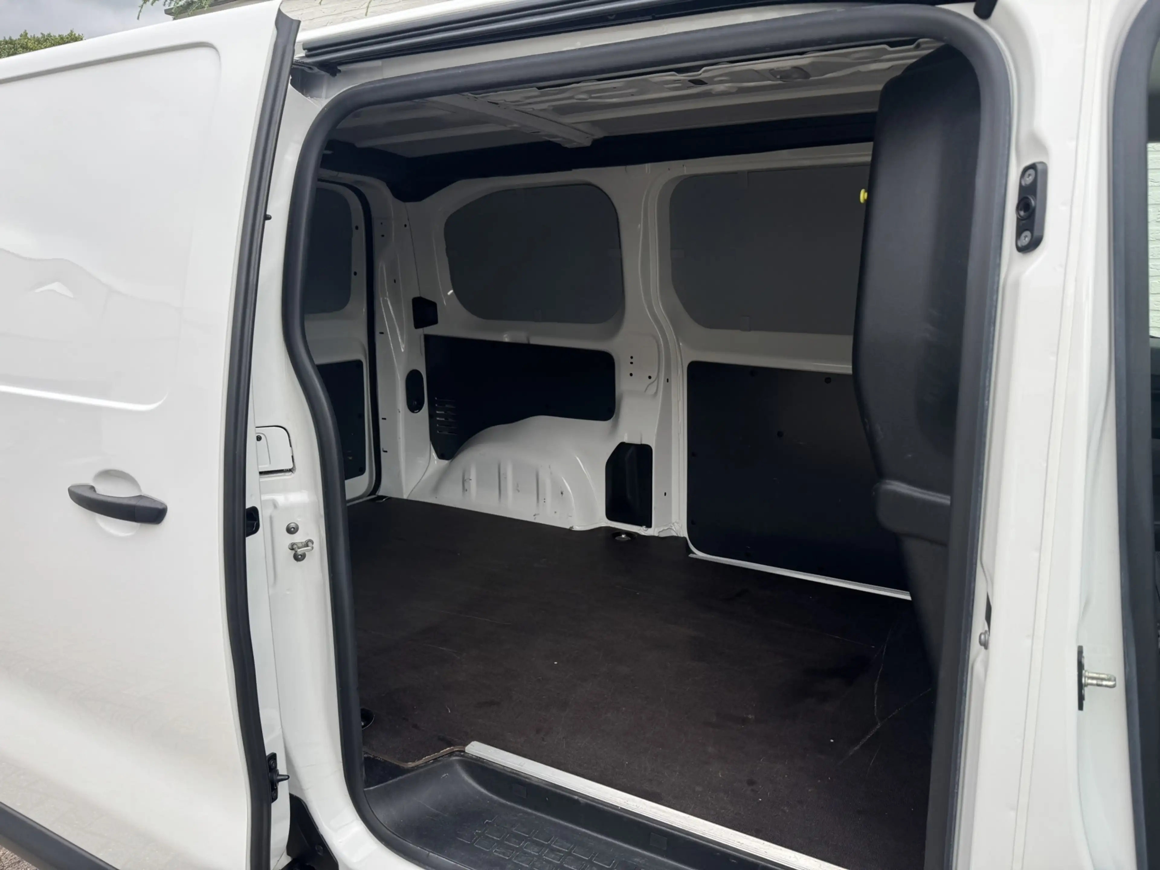 Citroen Jumpy 2.0 BlueHDI 120 M Club Trekhaak Navigatie Airco Ca — photo 34