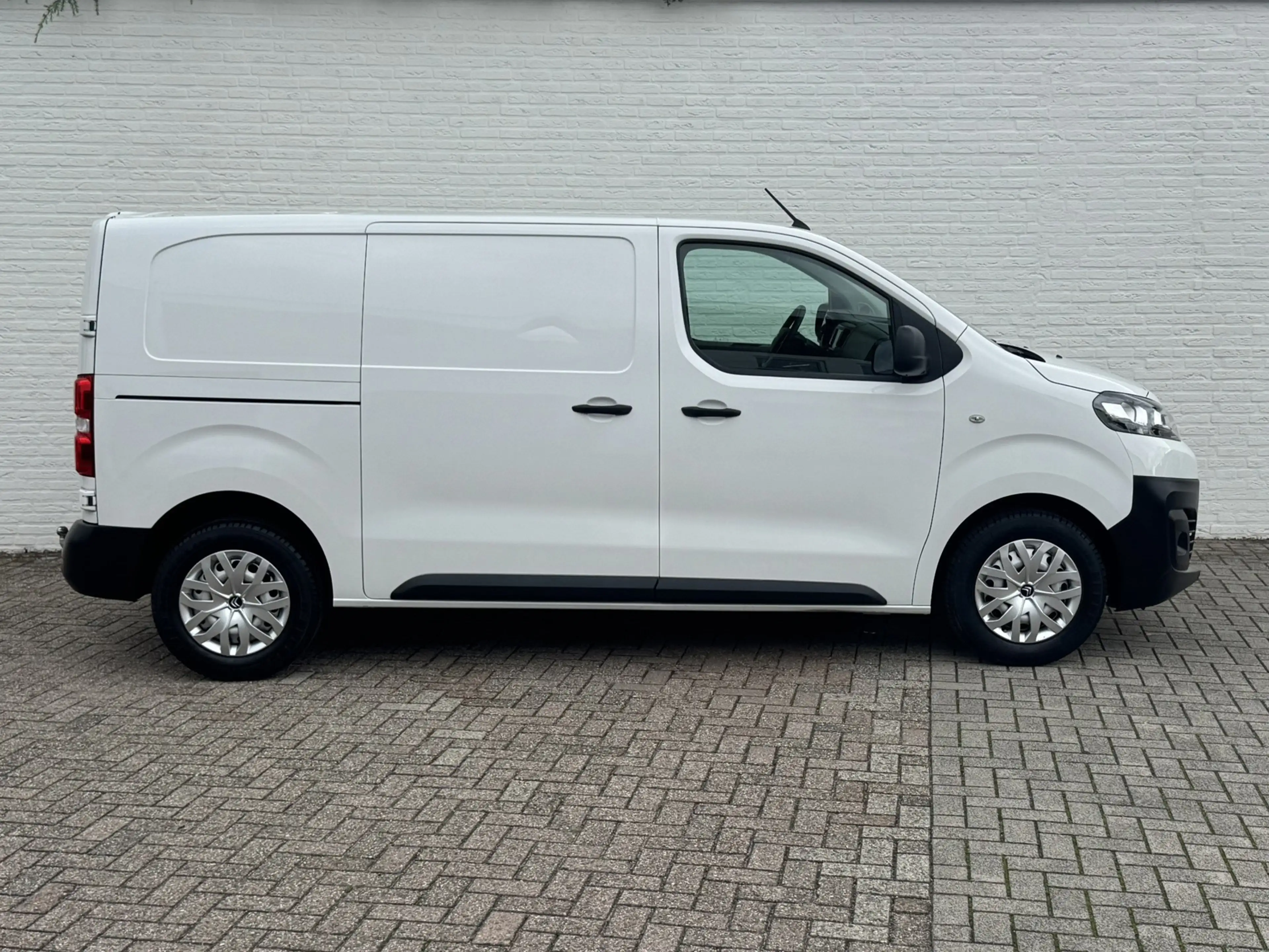 Citroen Jumpy 2.0 BlueHDI 120 M Club Trekhaak Navigatie Airco Ca — photo 17