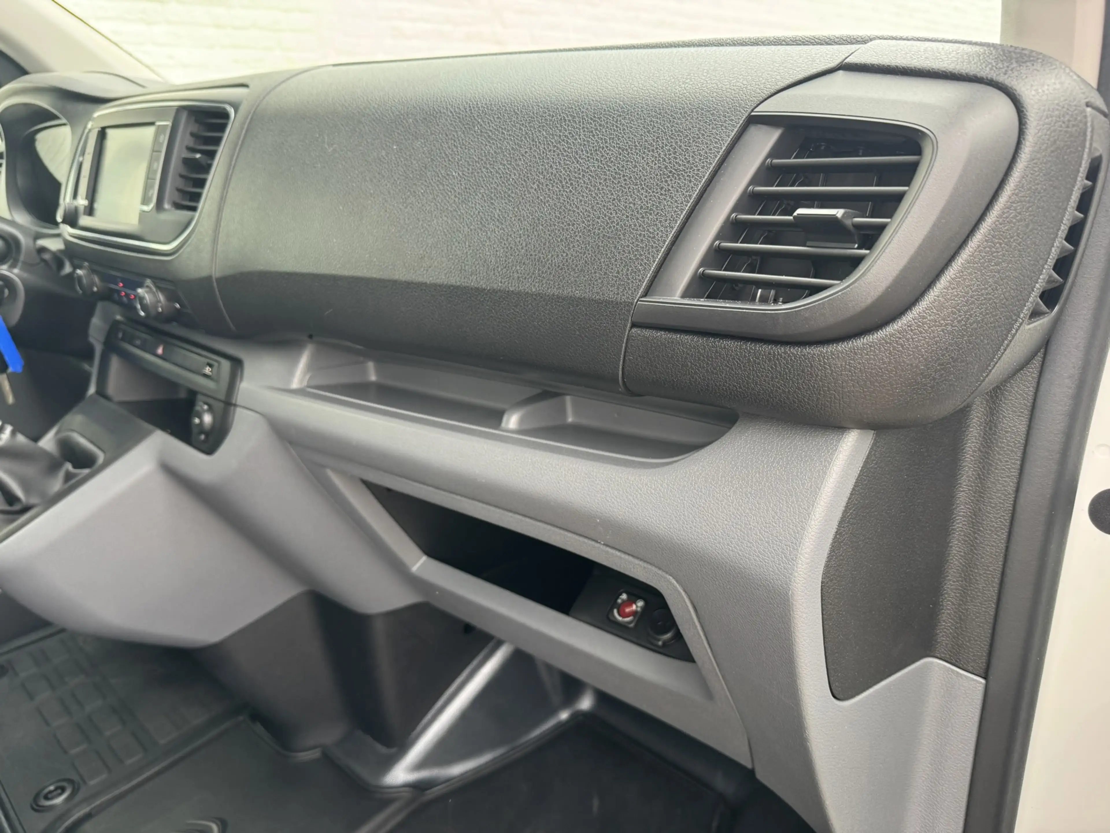 Citroen Jumpy 2.0 BlueHDI 120 M Club Trekhaak Navigatie Airco Ca — photo 24