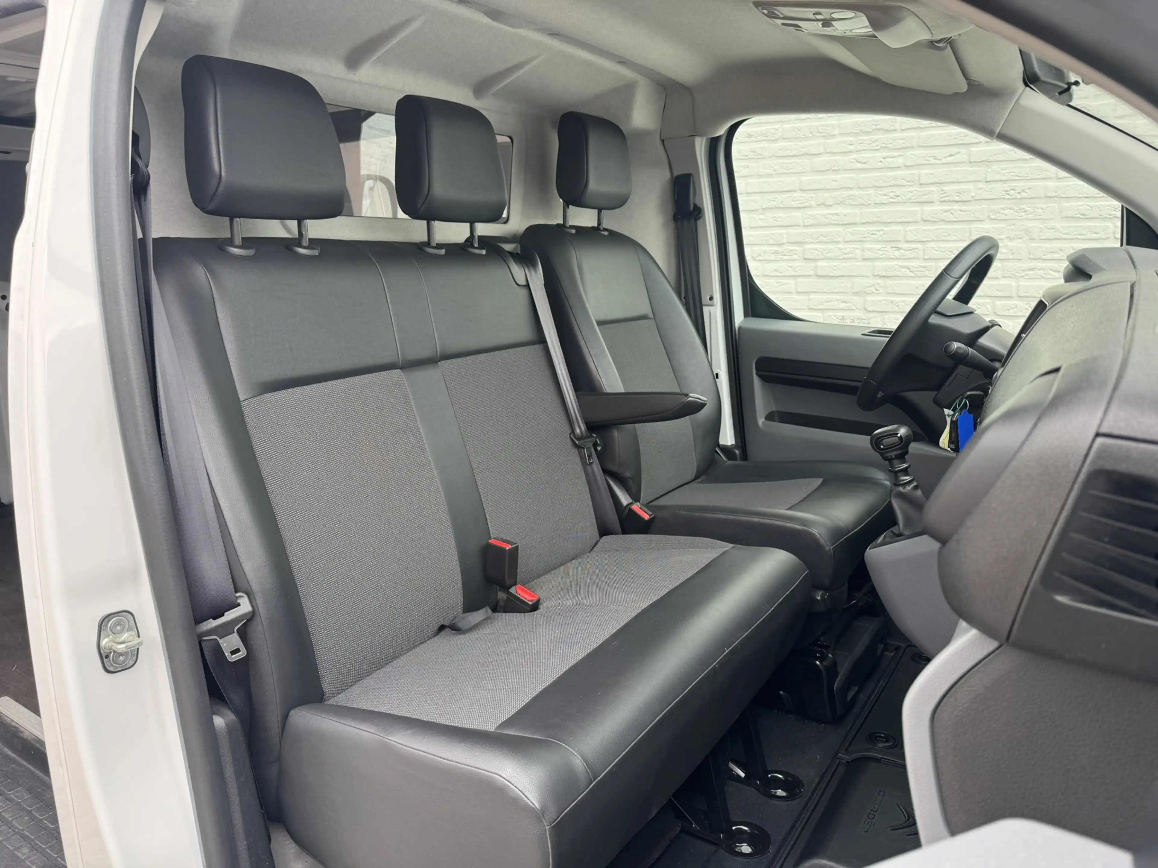 Citroen Jumpy 2.0 BlueHDI 120 M Club Trekhaak Navigatie Airco Ca — photo 22
