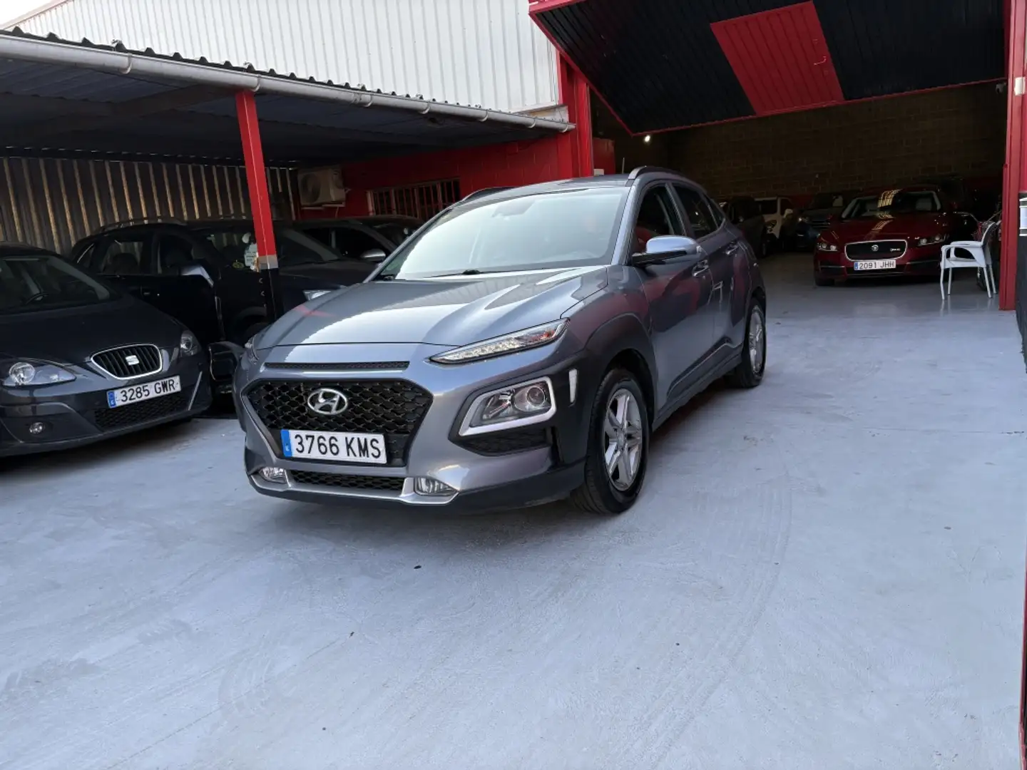 Hyundai KONA 1.0 TGDI Style Sky 4x2 Gris - 2