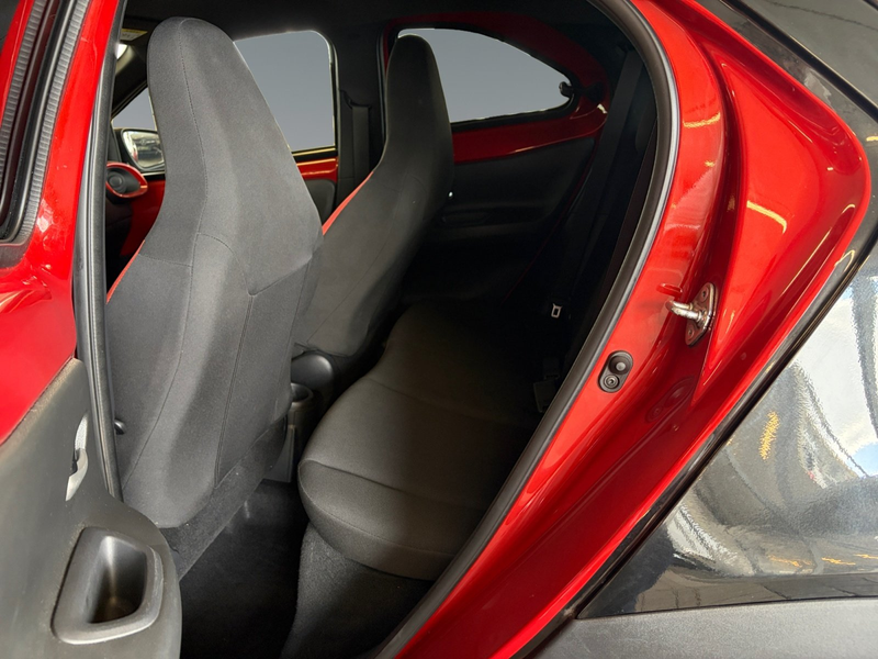 Toyota Aygo X 1.0 S-CVT Pulse CARPLAY — photo 14