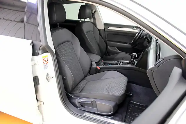 Volkswagen Arteon view 5
