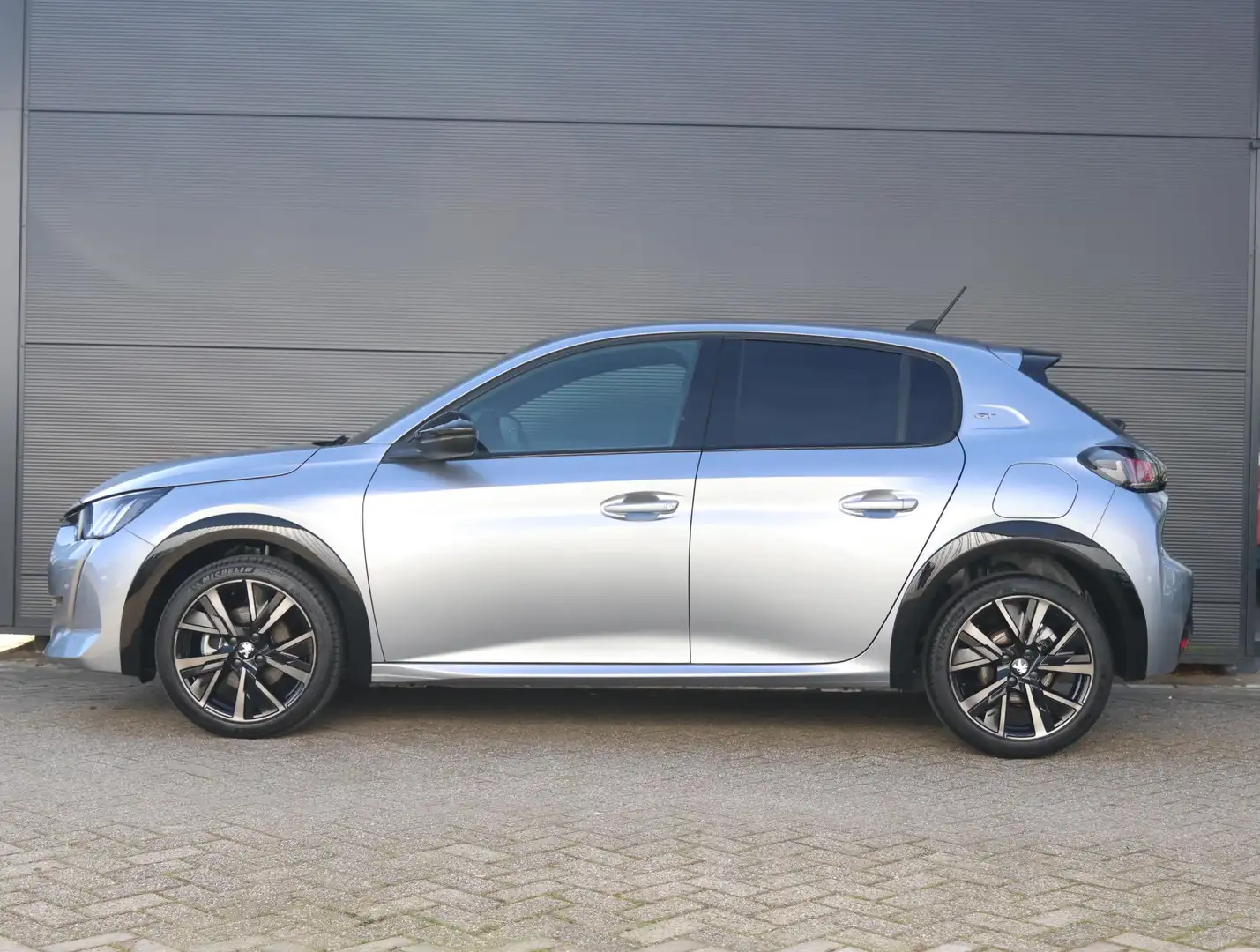 Peugeot 208 GT 100pk | Achteruitrijcamera | Full-LED | 17" Lic Grijs - 2