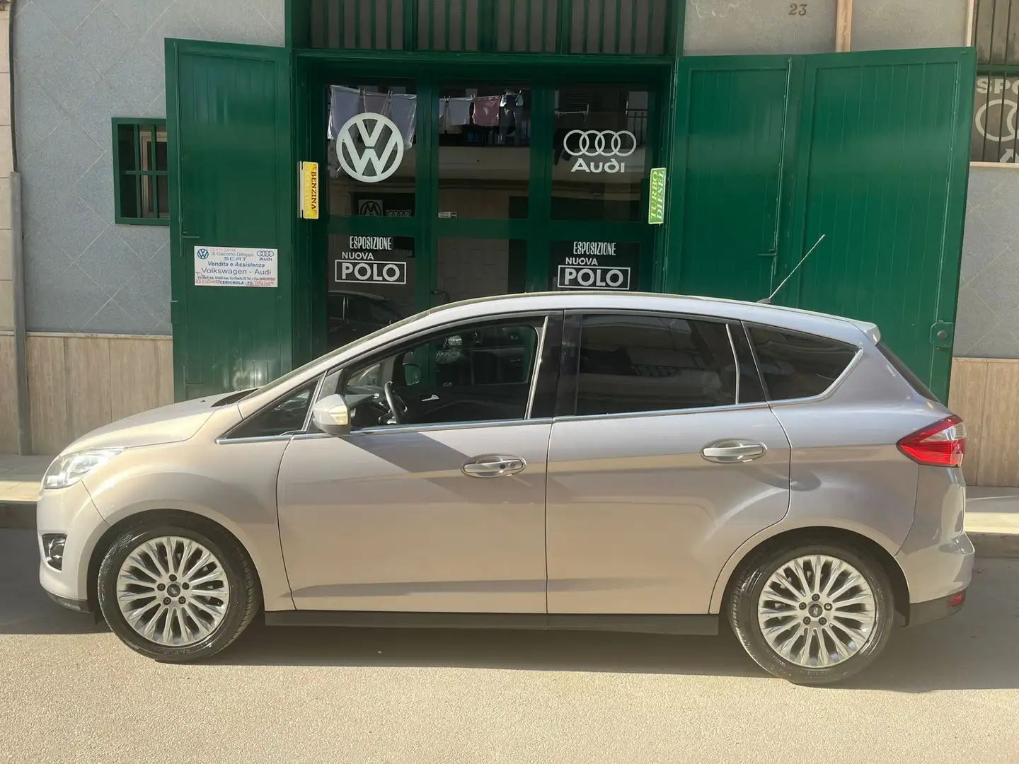 Ford C-Max 1.6 tdci Titanium 115cv dpf - 1