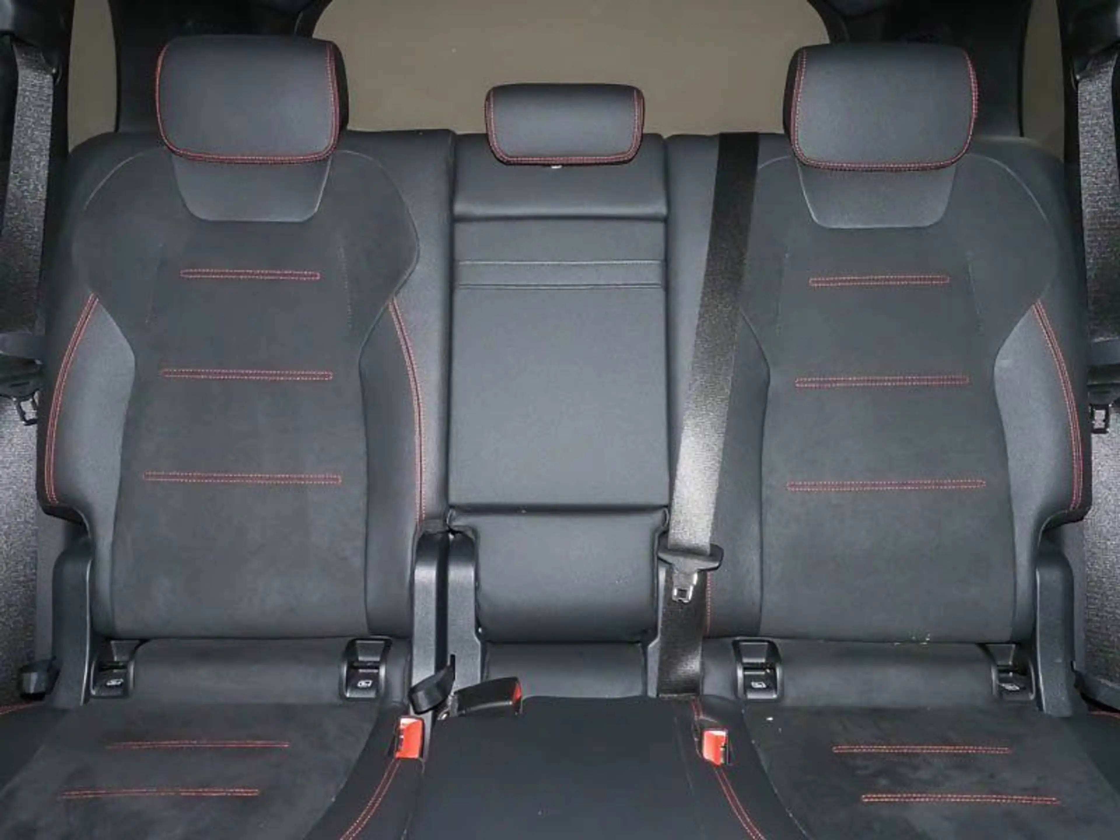 Mercedes-Benz EQB 250 AMG-PREMIUM NIGHT FAP 19" WDGS BURMESTE — photo 10