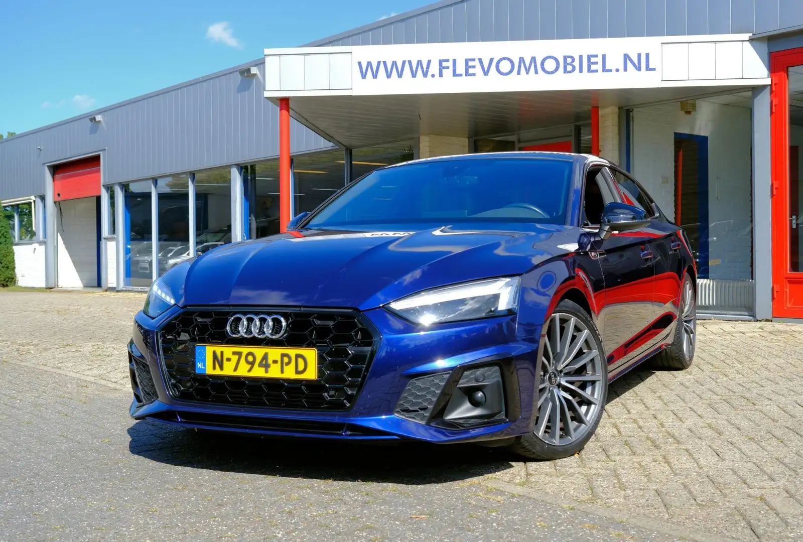 Audi A5 Sportback 35 TFSI S-Edition Competition Aut.Pano | Blauw - 1