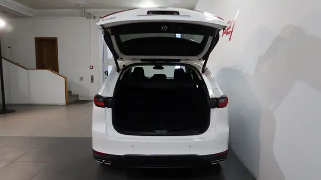 Mazda CX-60 view 11
